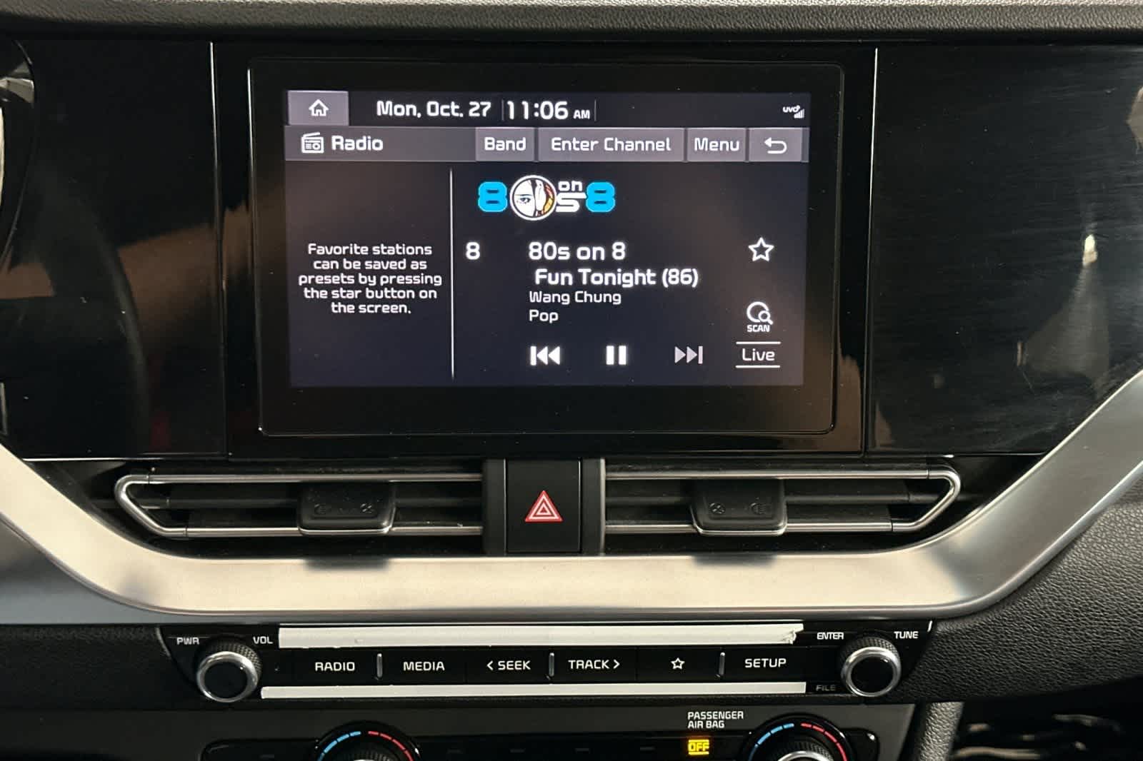 Thumbnail: 2021 Kia Niro - 18