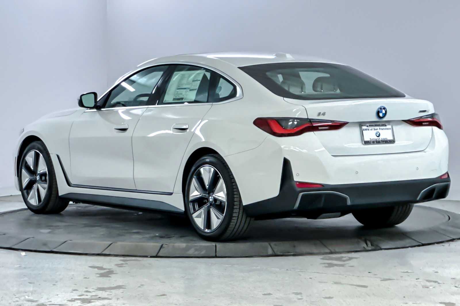 Thumbnail: 2025 BMW i4 - 6