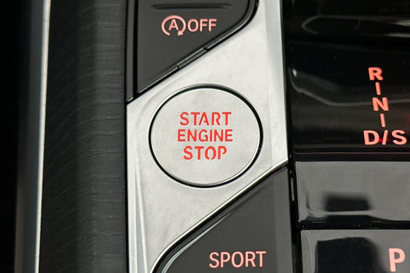 Thumbnail: 2025 BMW 4 Series - 22