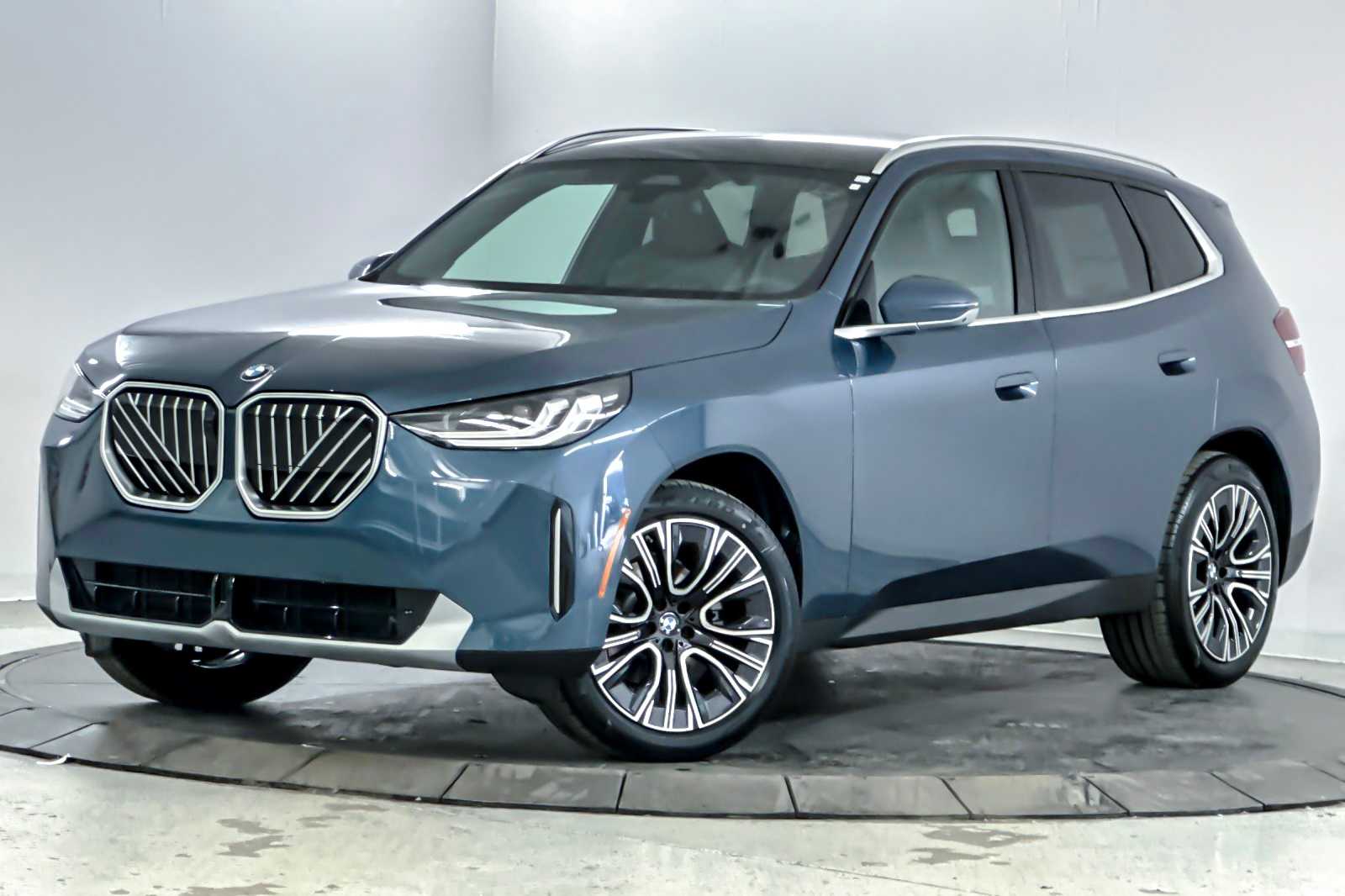 Thumbnail: 2026 BMW X3 - 1