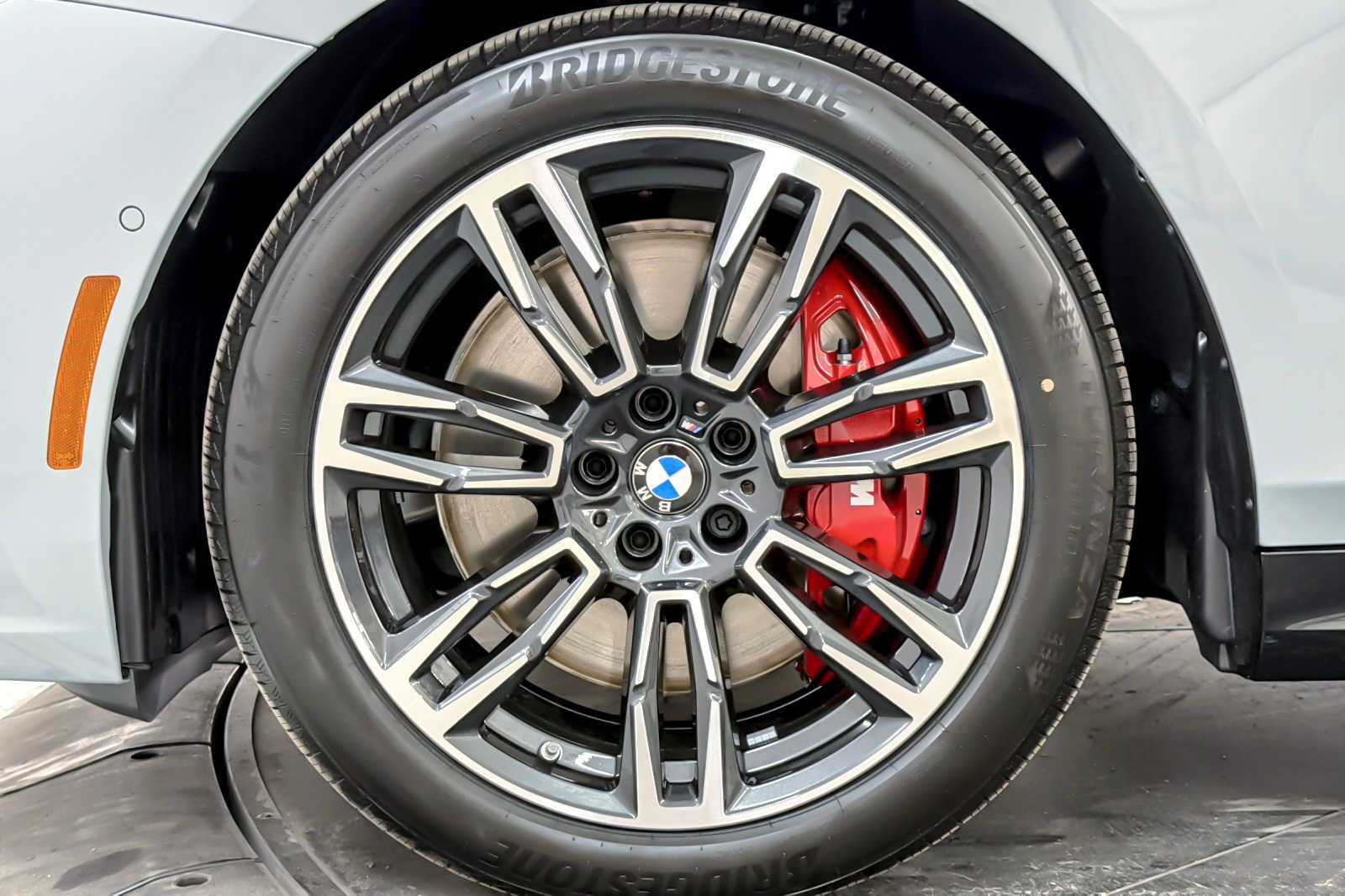 Thumbnail: 2026 BMW 5 Series - 24