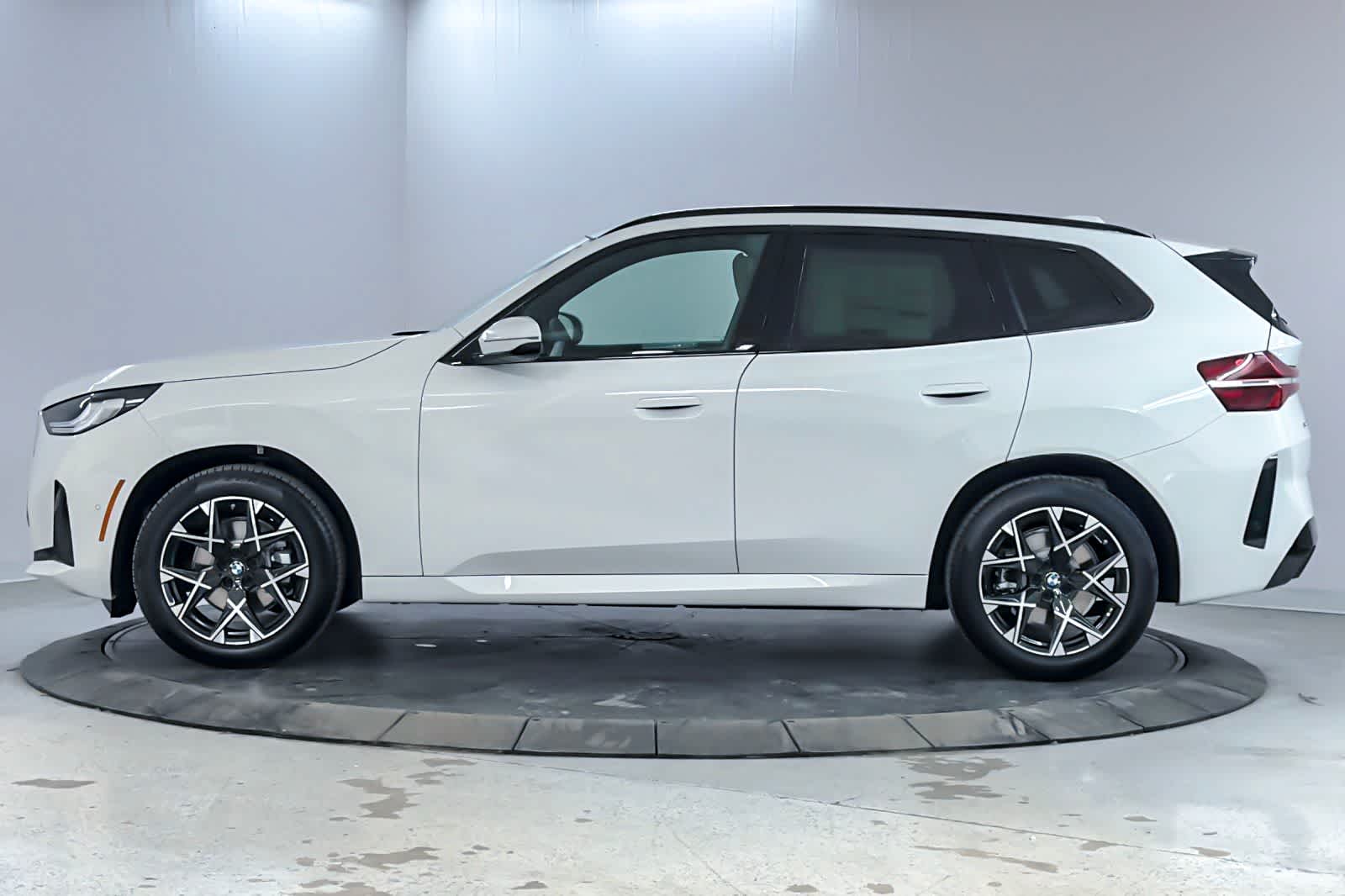 Thumbnail: 2026 BMW X3 - 5