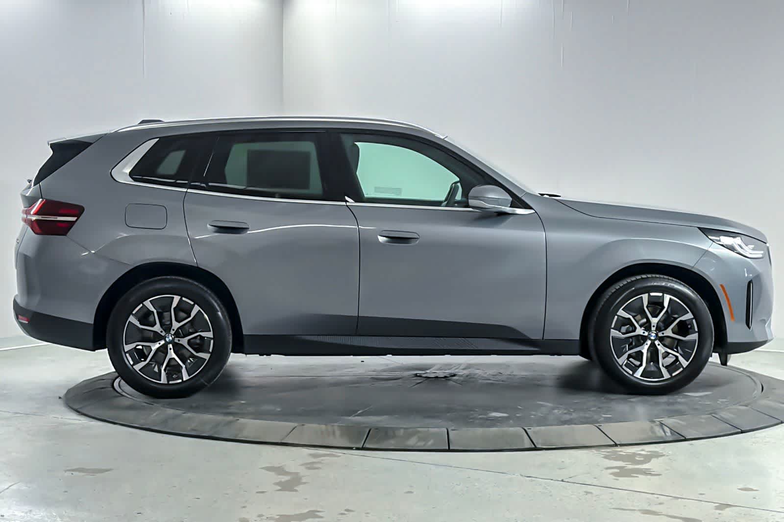 Thumbnail: 2026 BMW X3 - 8