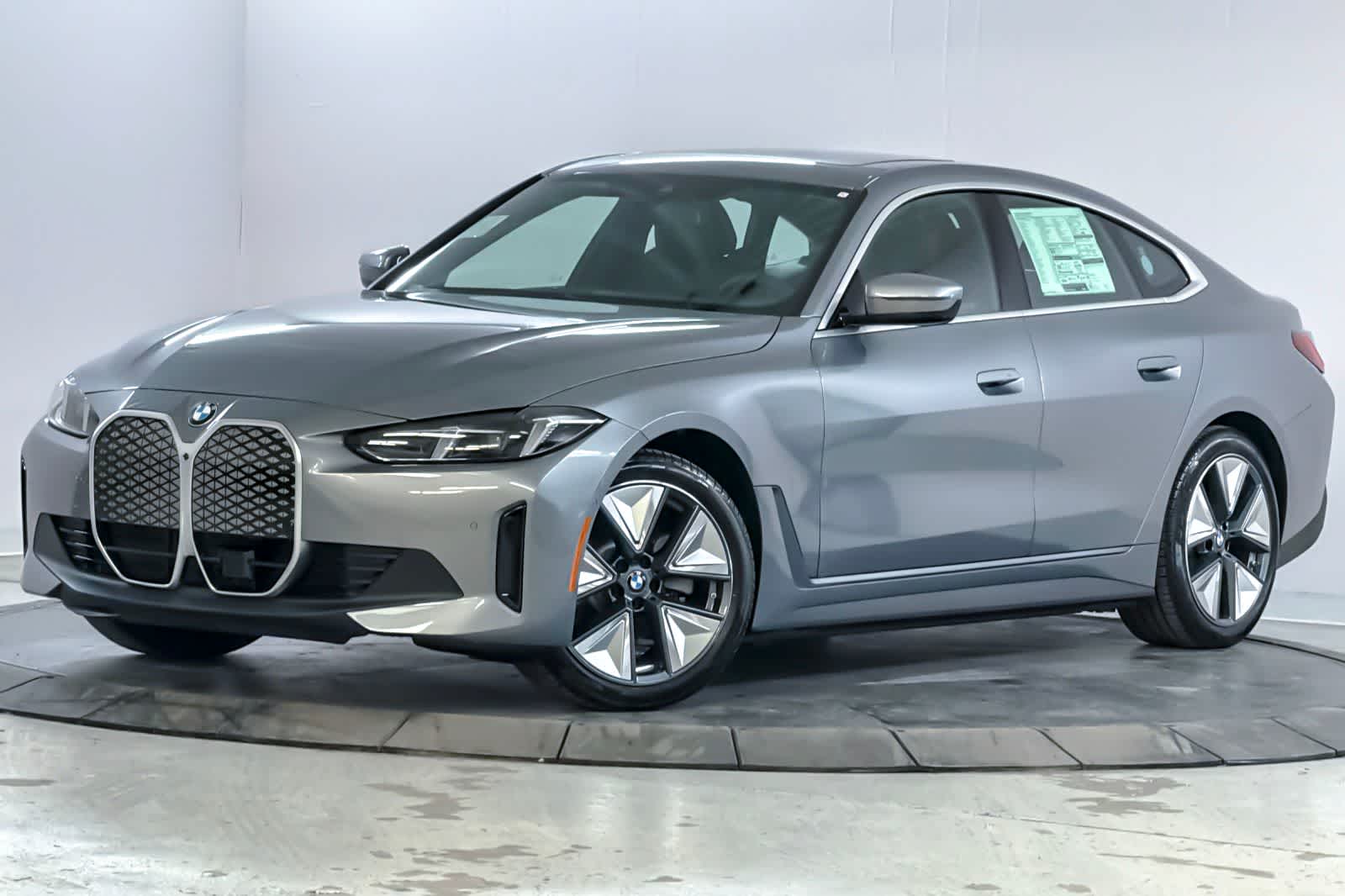 Thumbnail: 2026 BMW i4 - 1