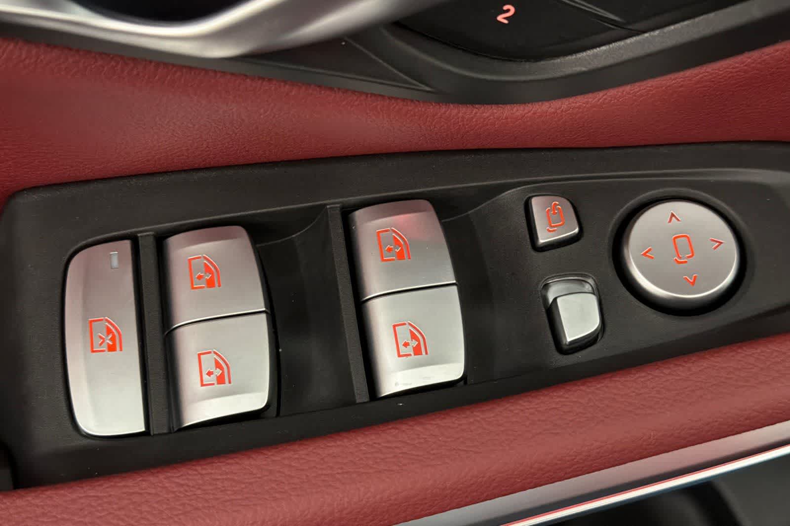 Thumbnail: 2026 BMW 3 Series - 13