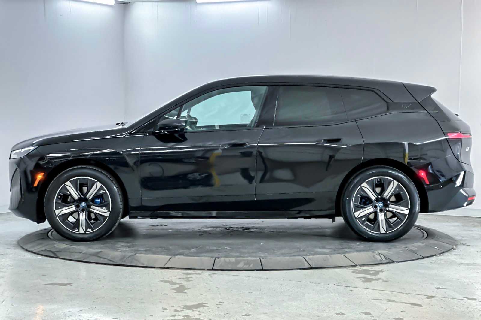 Thumbnail: 2024 BMW iX - 5