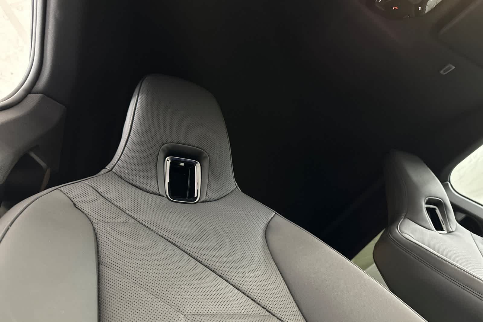 Thumbnail: 2026 BMW iX - 17