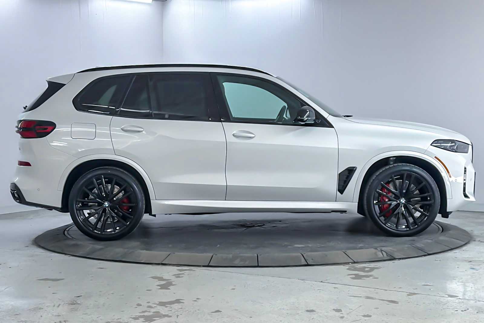 Thumbnail: 2026 BMW X5 - 8