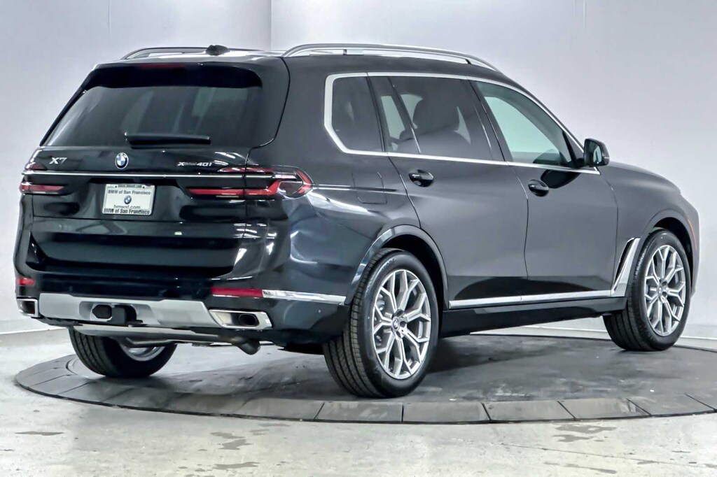 New 2026 BMW X7 xDrive40i SUV