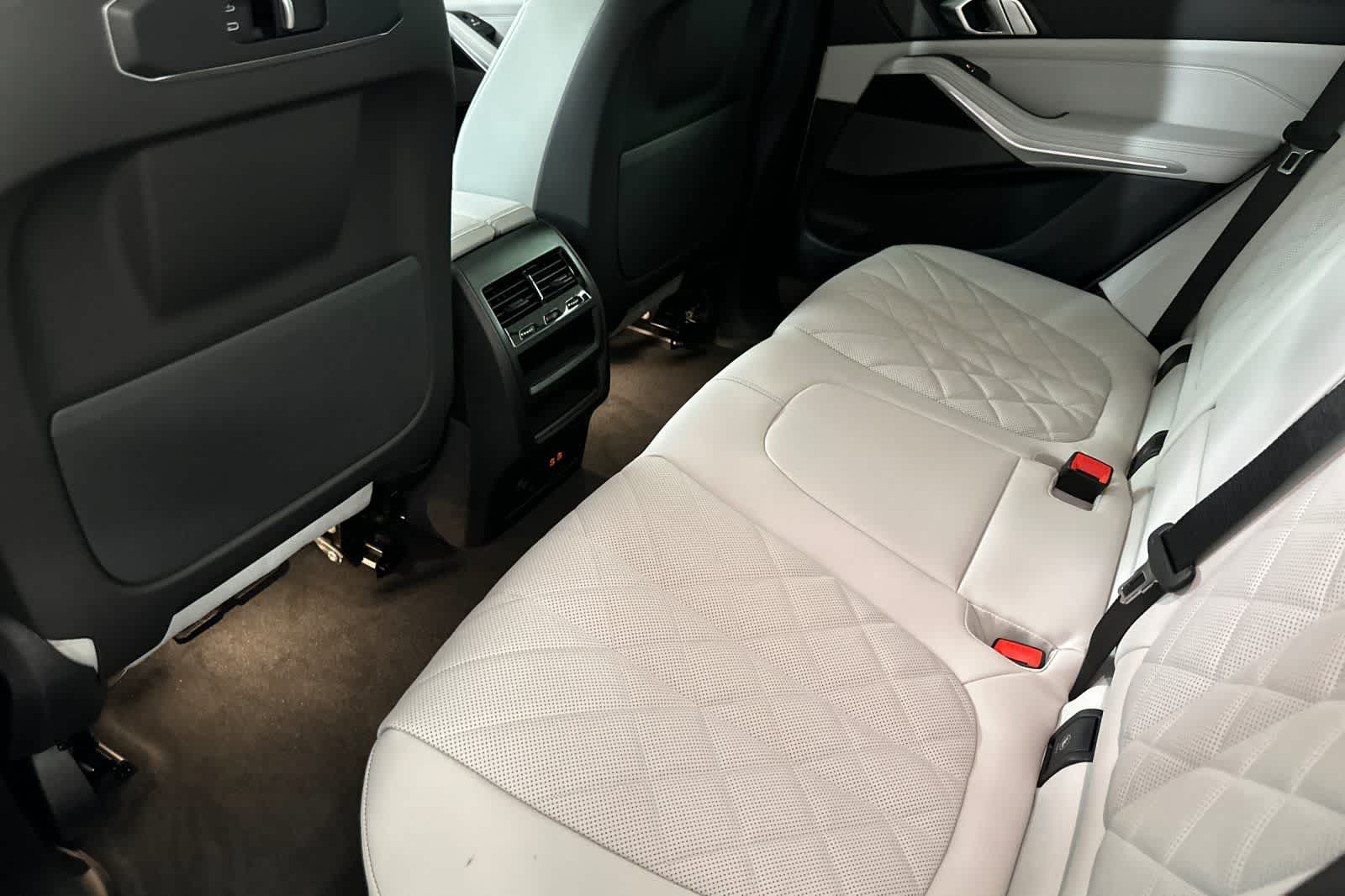 Thumbnail: 2026 BMW X5 - 4