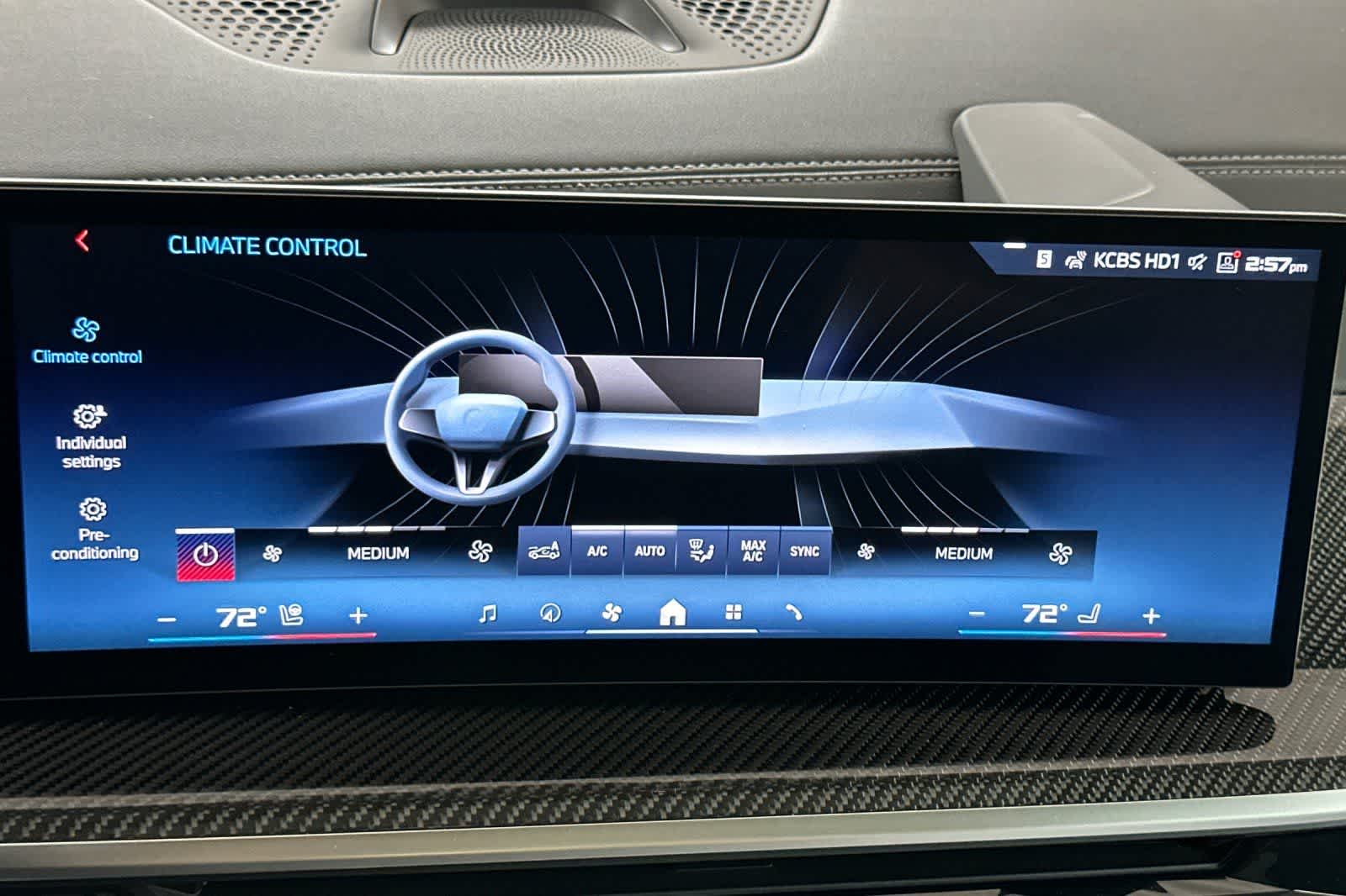 Thumbnail: 2026 BMW X5 - 21