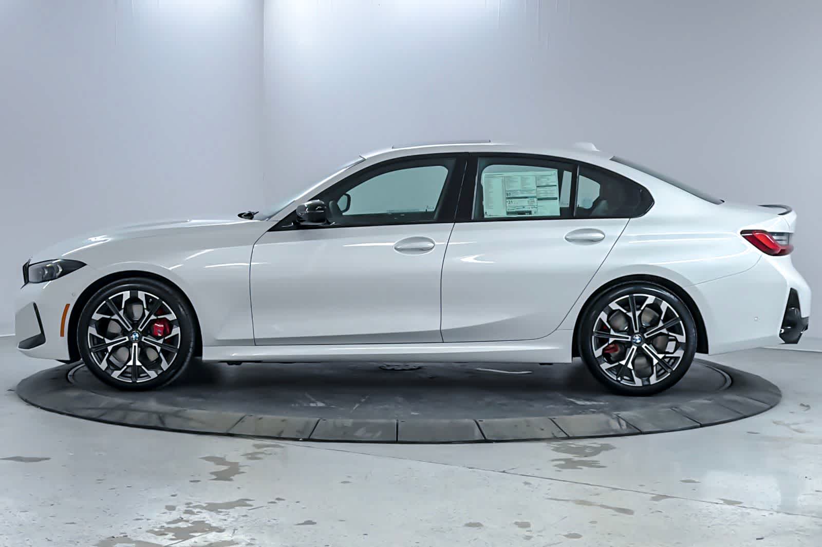 Thumbnail: 2026 BMW 3 Series - 5