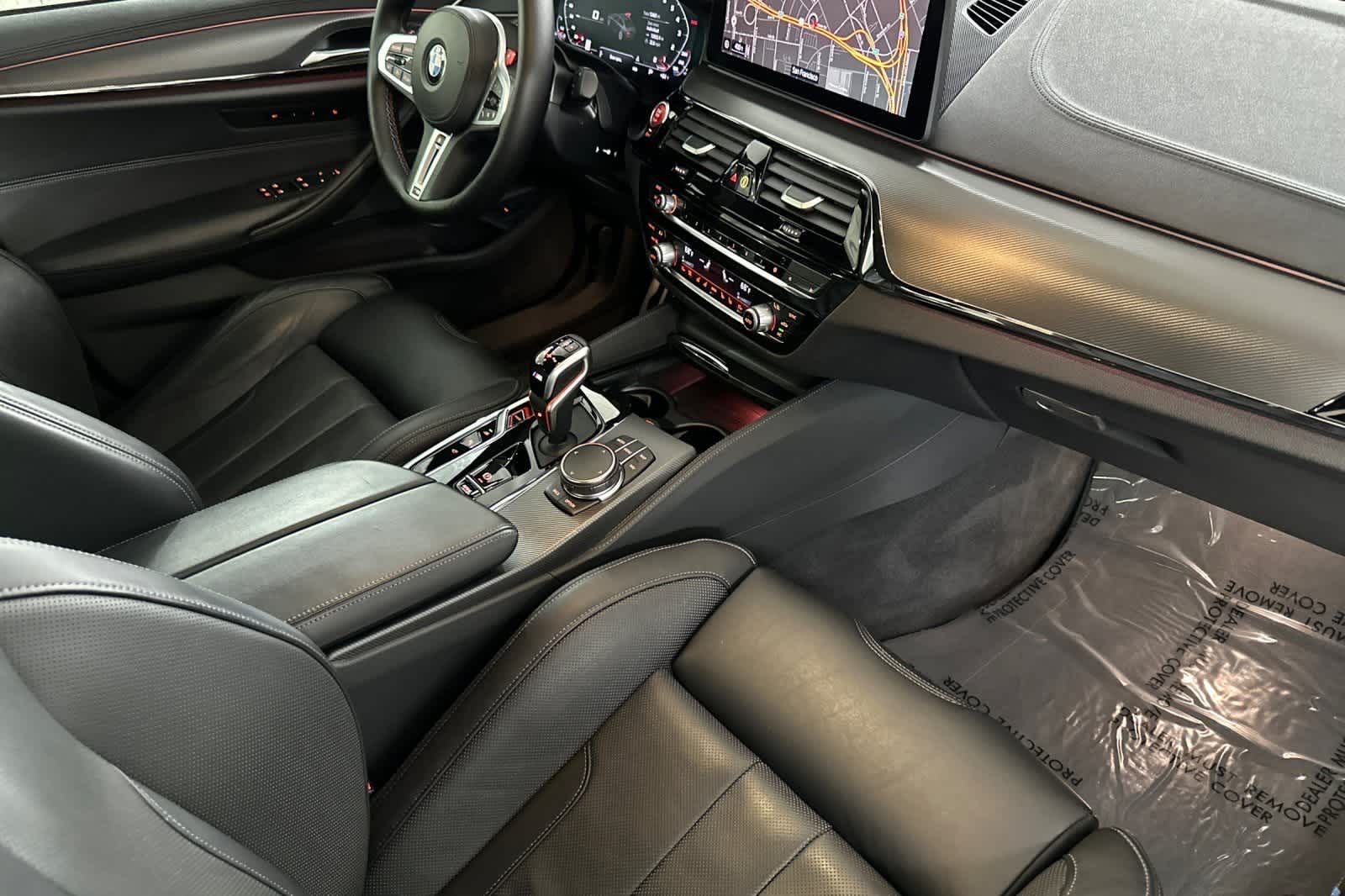 Thumbnail: 2023 BMW M5 - 15