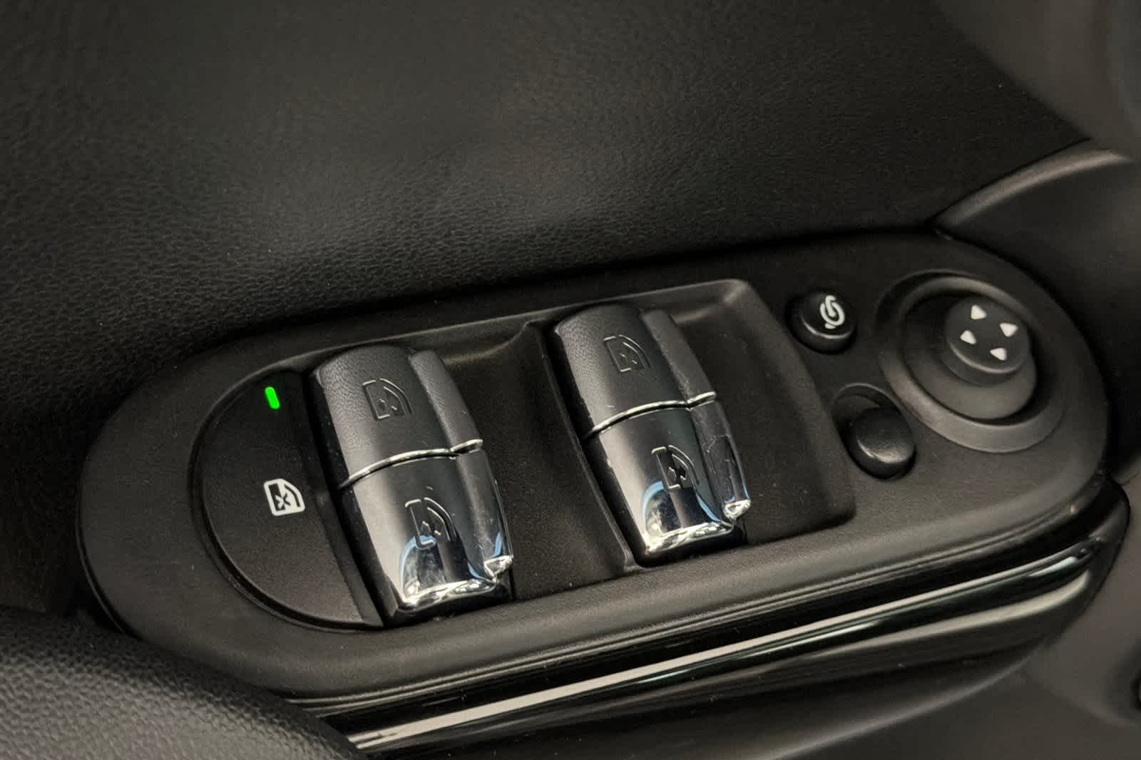 Thumbnail: 2023 MINI Cooper Hardtop - 13