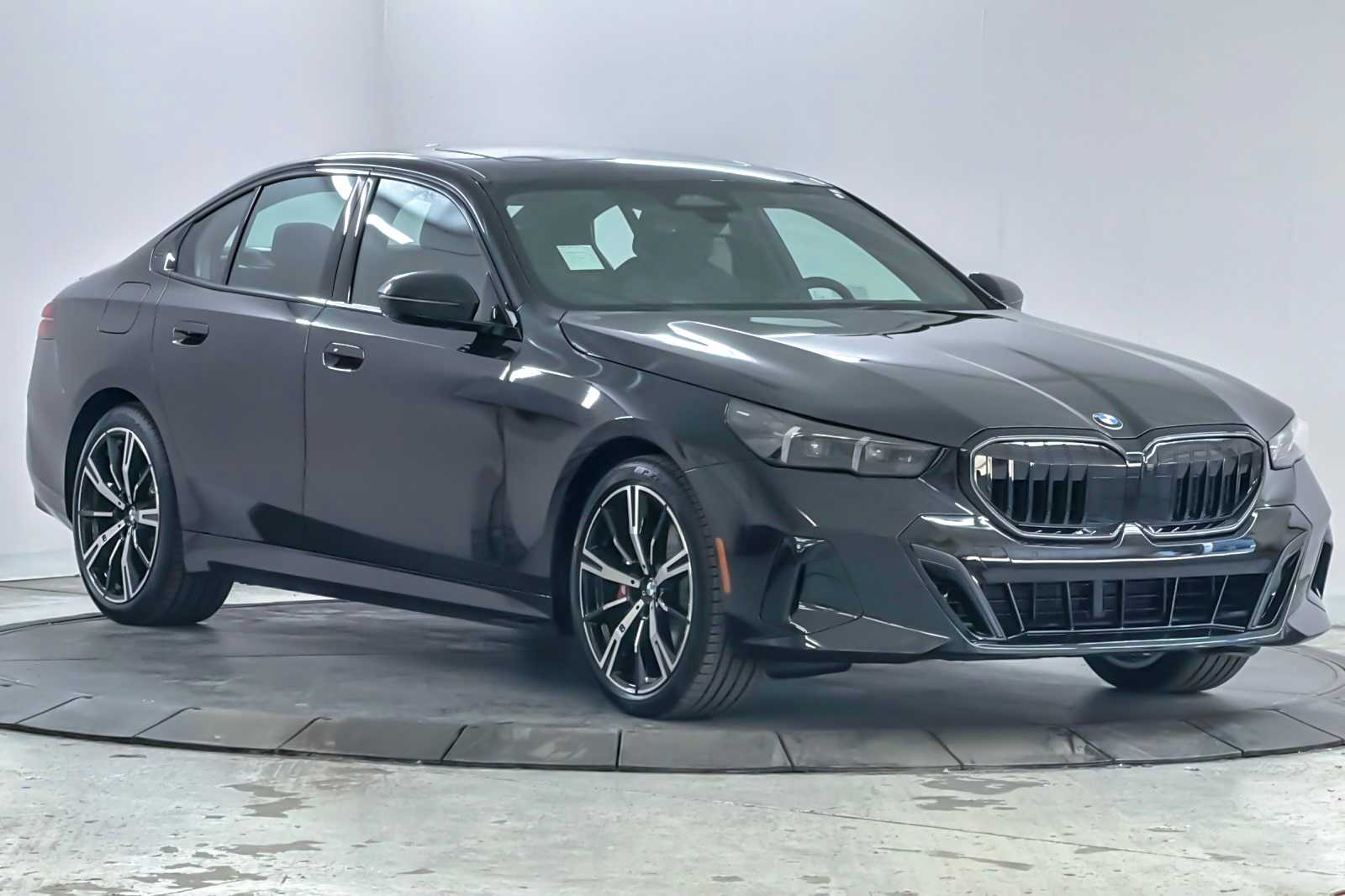 Thumbnail: 2026 BMW 5 Series - 9