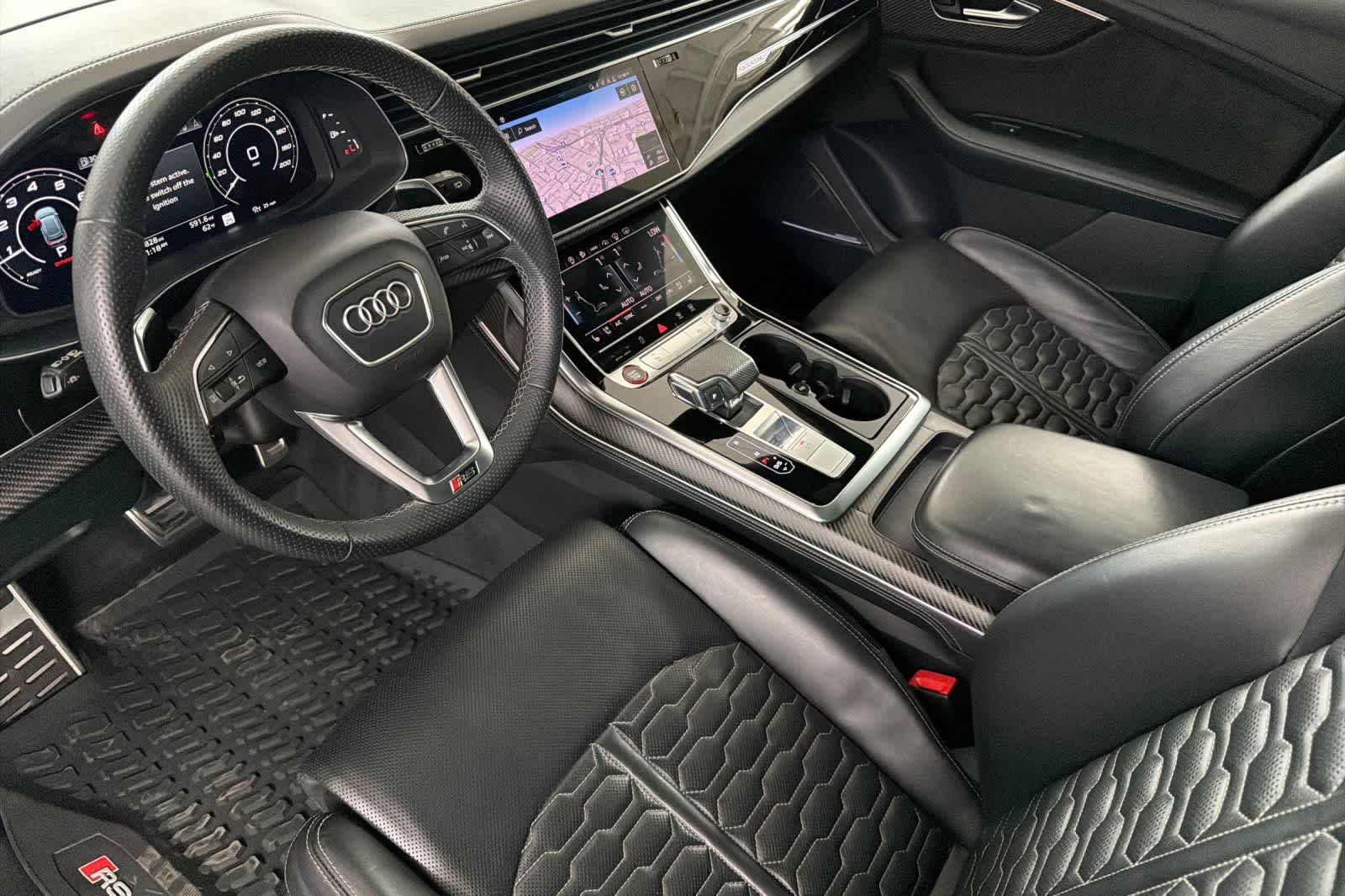 Thumbnail: 2022 Audi RS Q8 - 11
