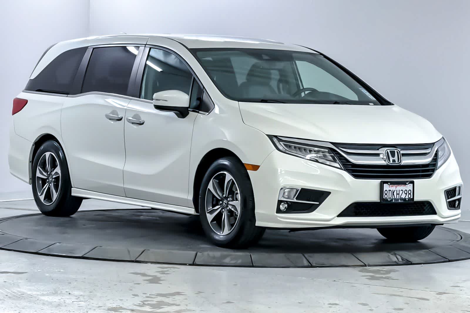 Thumbnail: 2018 Honda Odyssey - 9