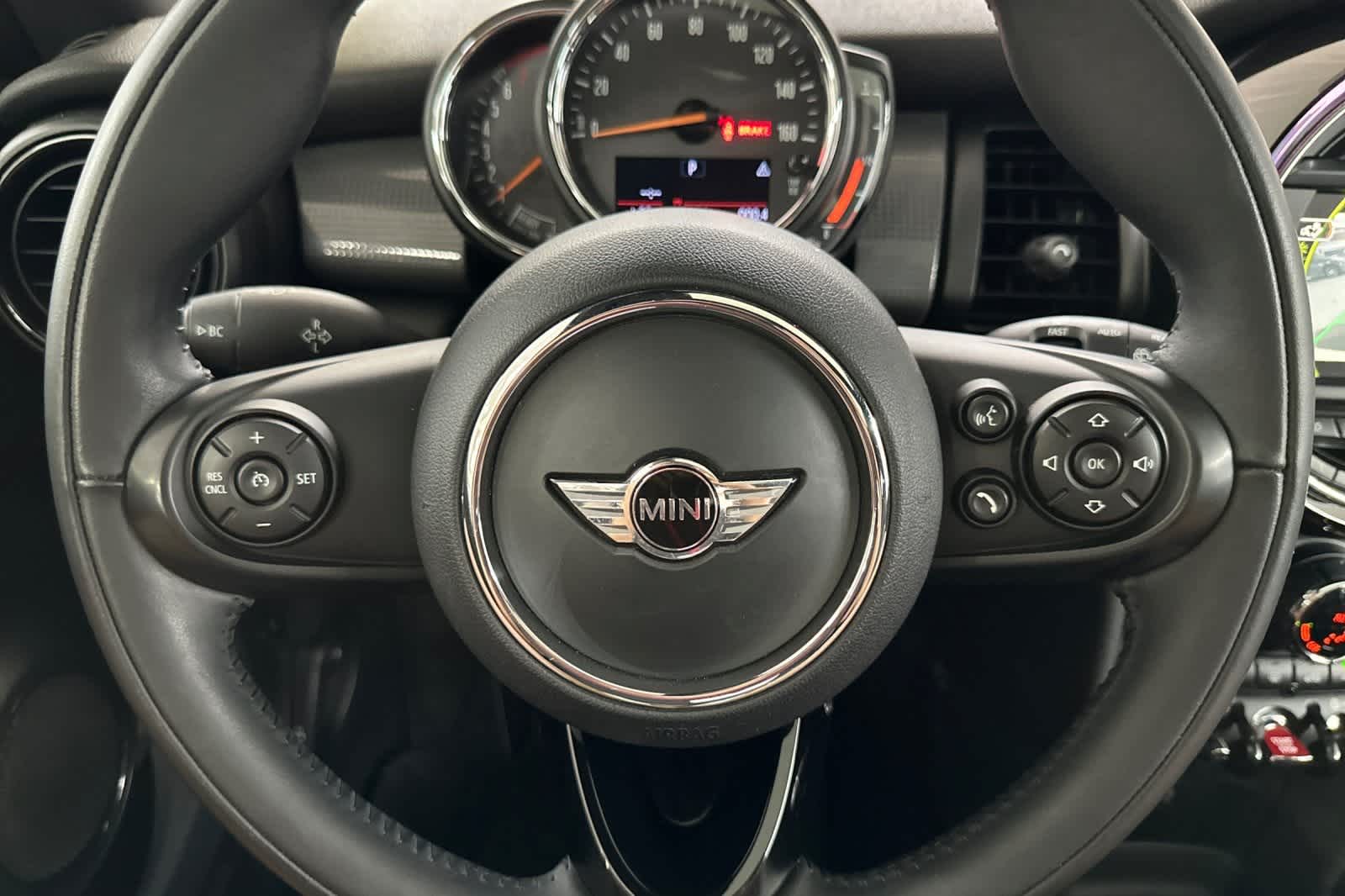 Thumbnail: 2018 MINI Cooper Hardtop - 23