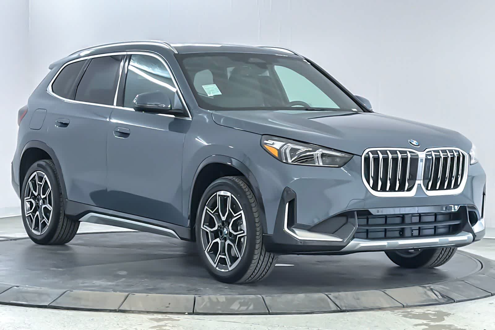 Thumbnail: 2026 BMW X1 - 9