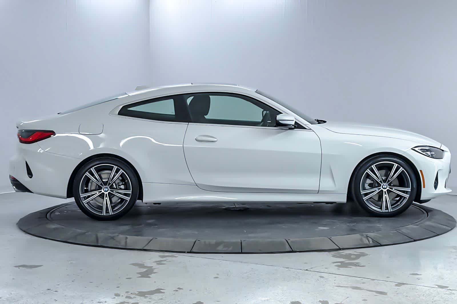 Thumbnail: 2024 BMW 4 Series - 7