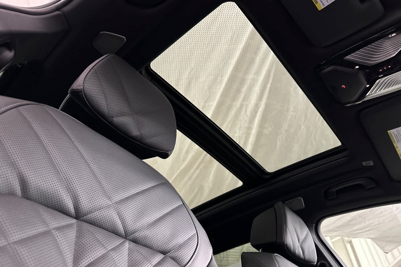 Thumbnail: 2026 BMW X5 - 17