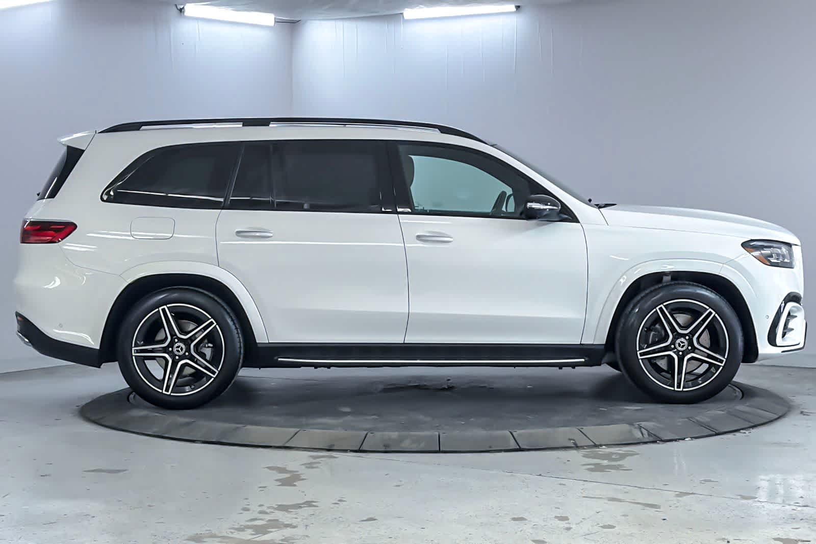 Thumbnail: 2024 Mercedes-Benz GLS - 8