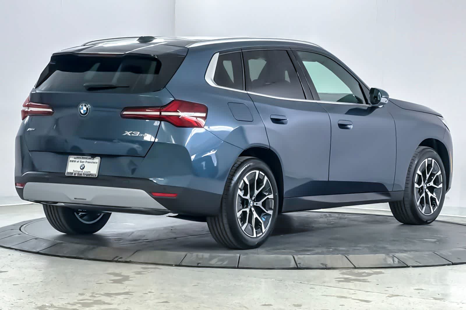Thumbnail: 2026 BMW X3 - 2