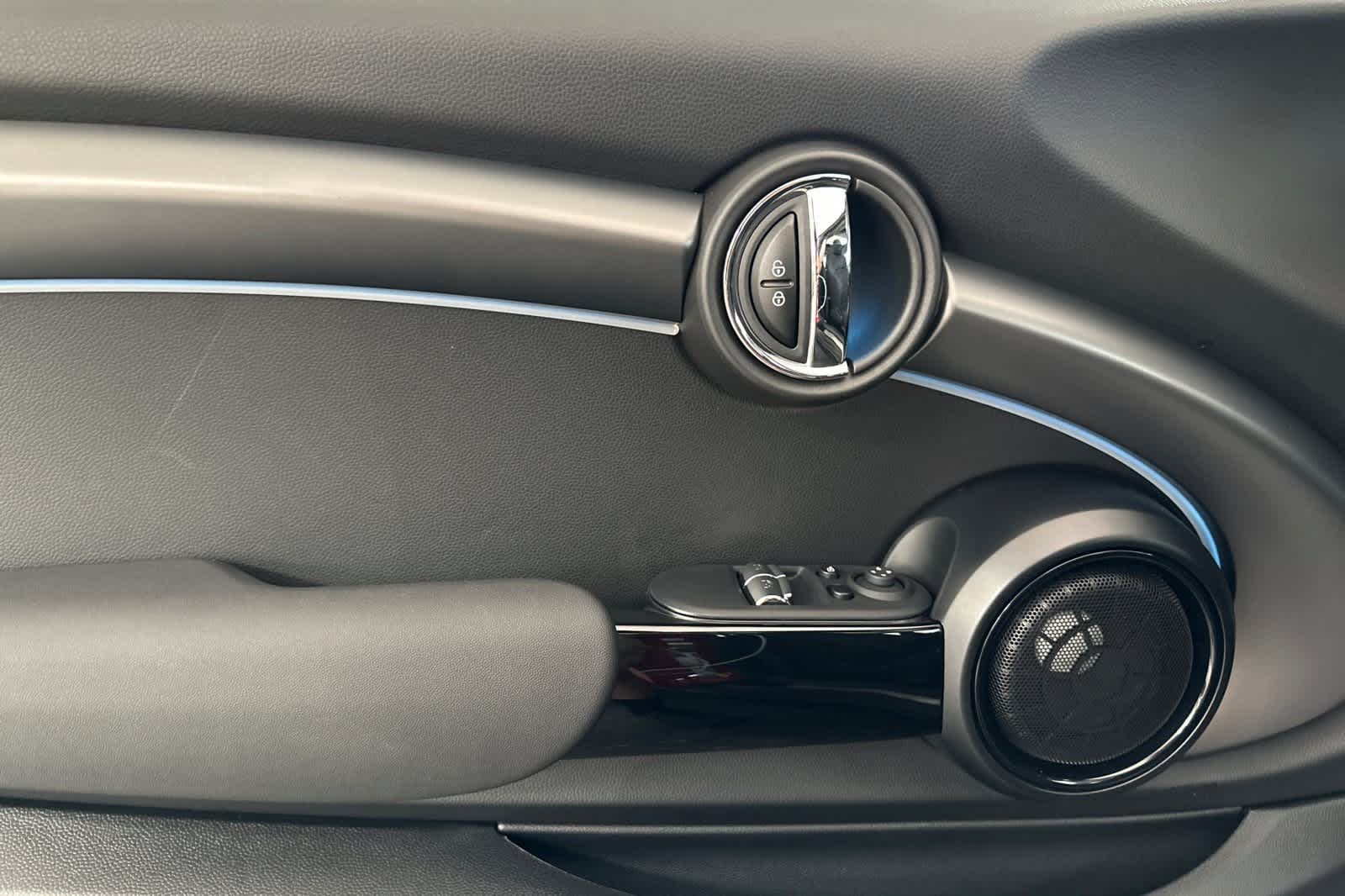 Thumbnail: 2024 MINI Cooper Hardtop - 12