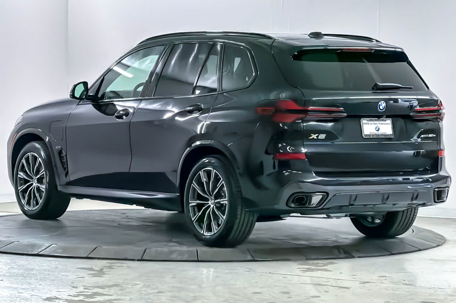 Thumbnail: 2026 BMW X5 - 6