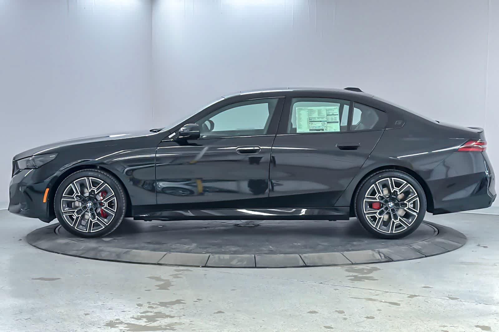 Thumbnail: 2027 BMW 5 Series - 5