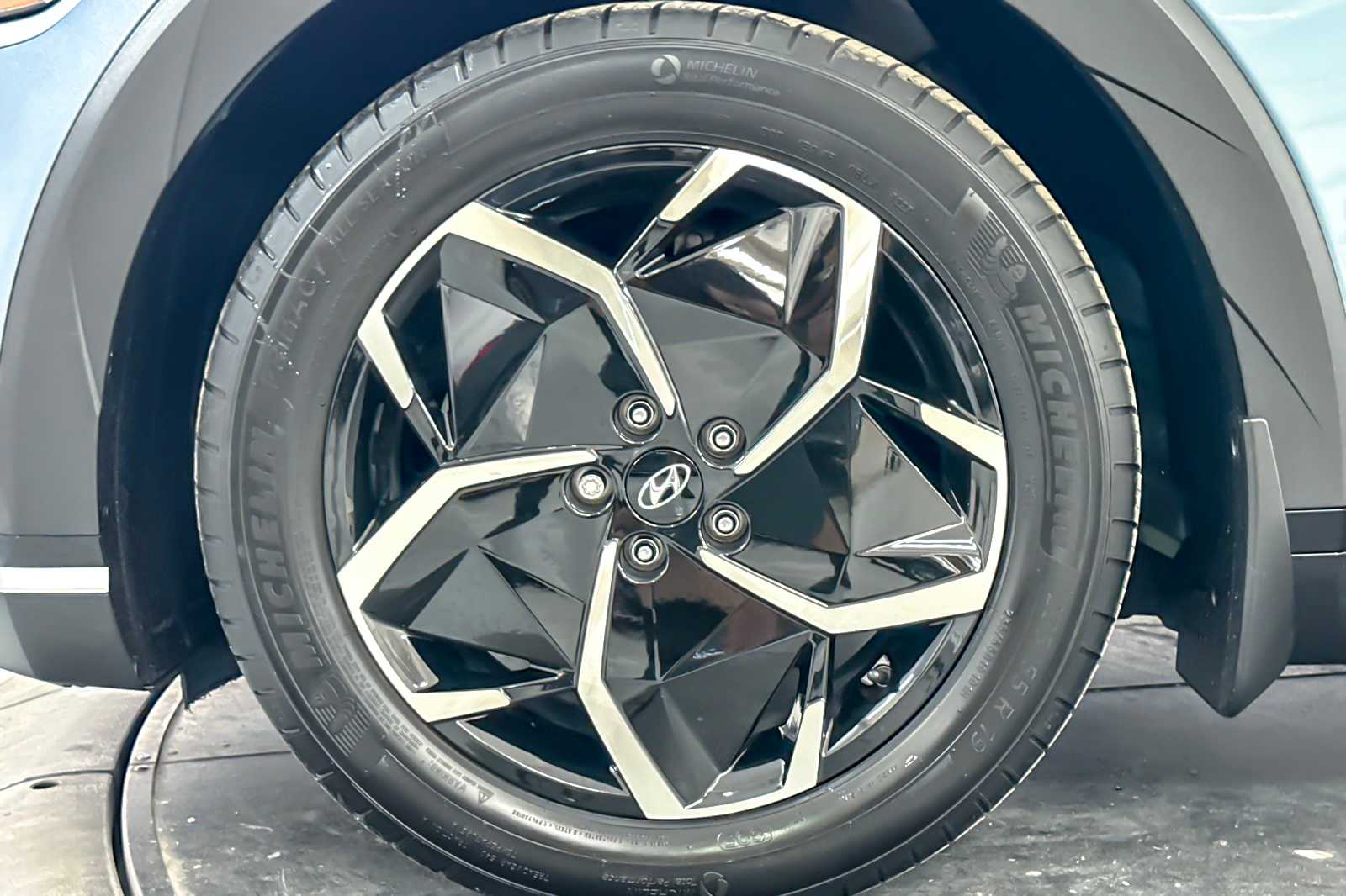 Thumbnail: 2024 Hyundai Ioniq 5 - 27