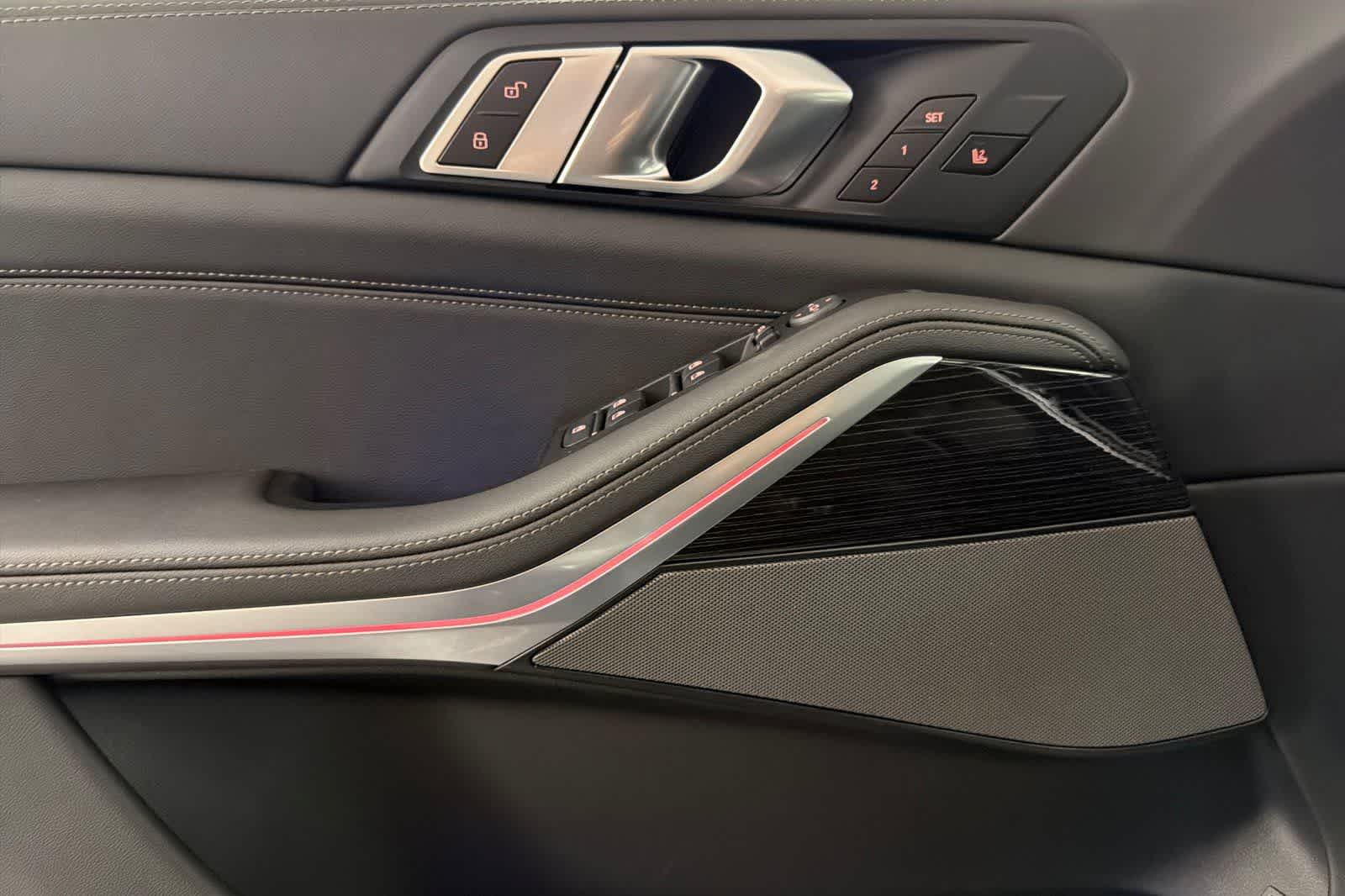 Thumbnail: 2026 BMW X5 - 12