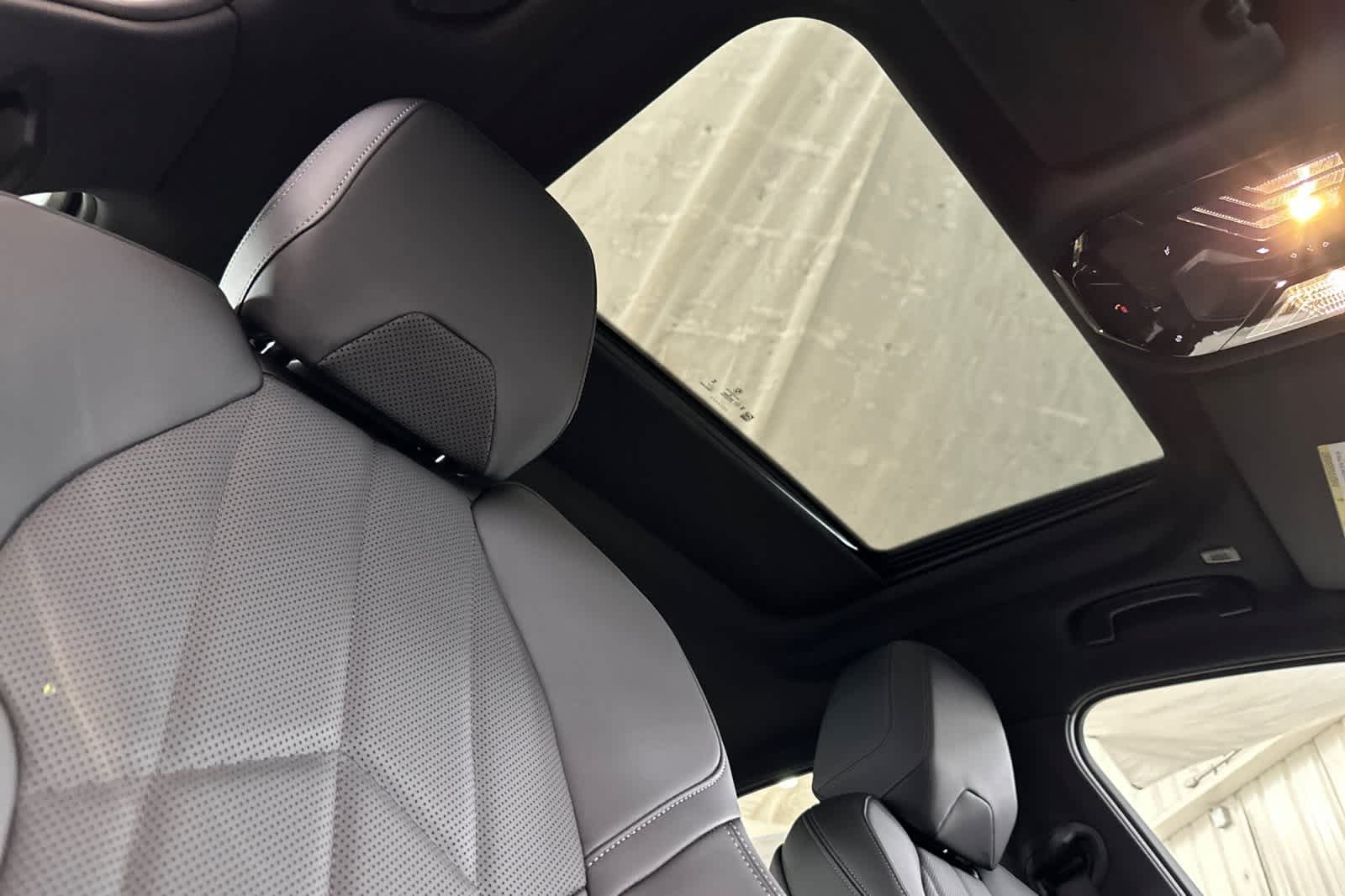 Thumbnail: 2026 BMW i5 - 16