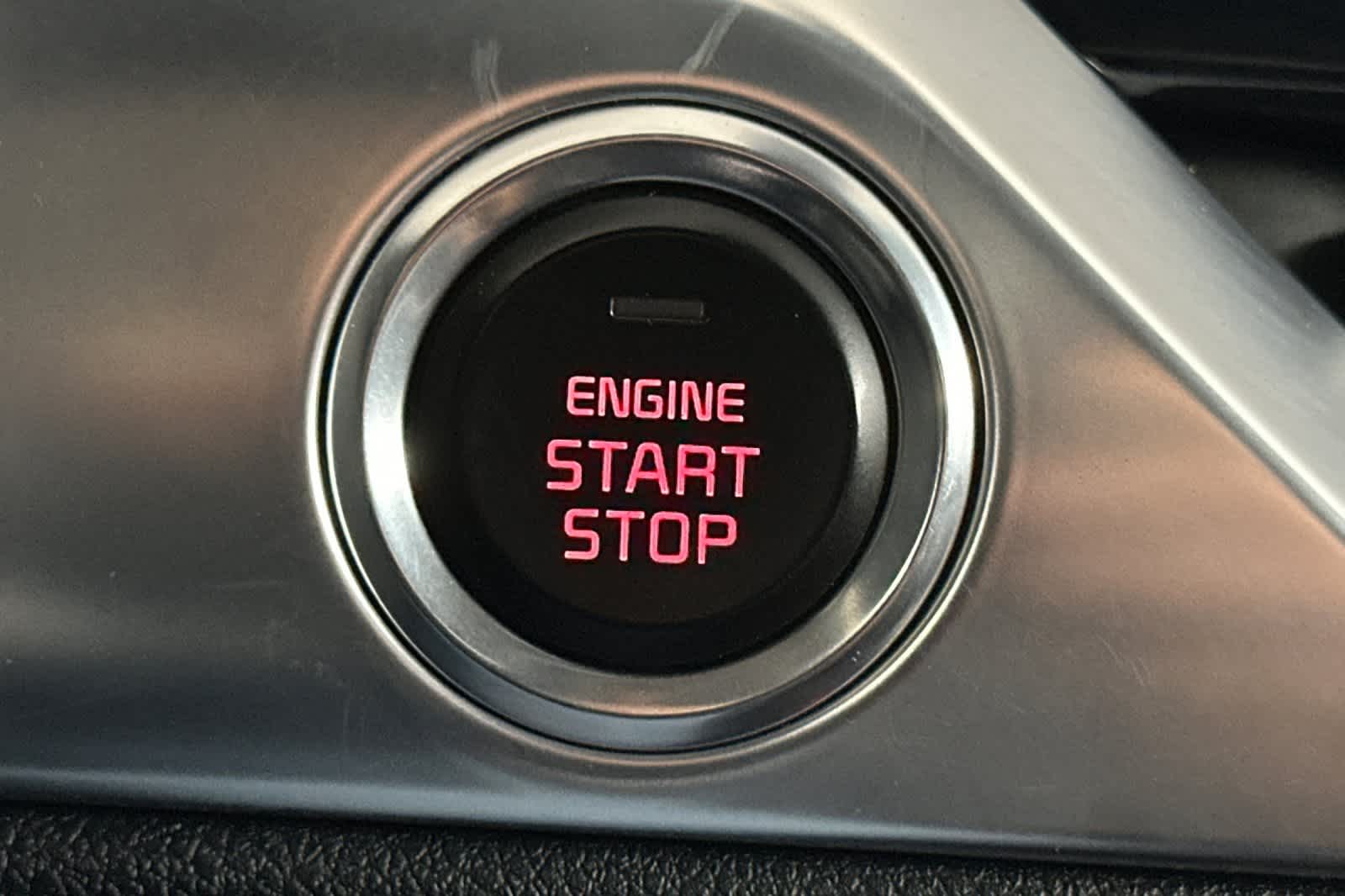 Thumbnail: 2021 Kia Niro - 22