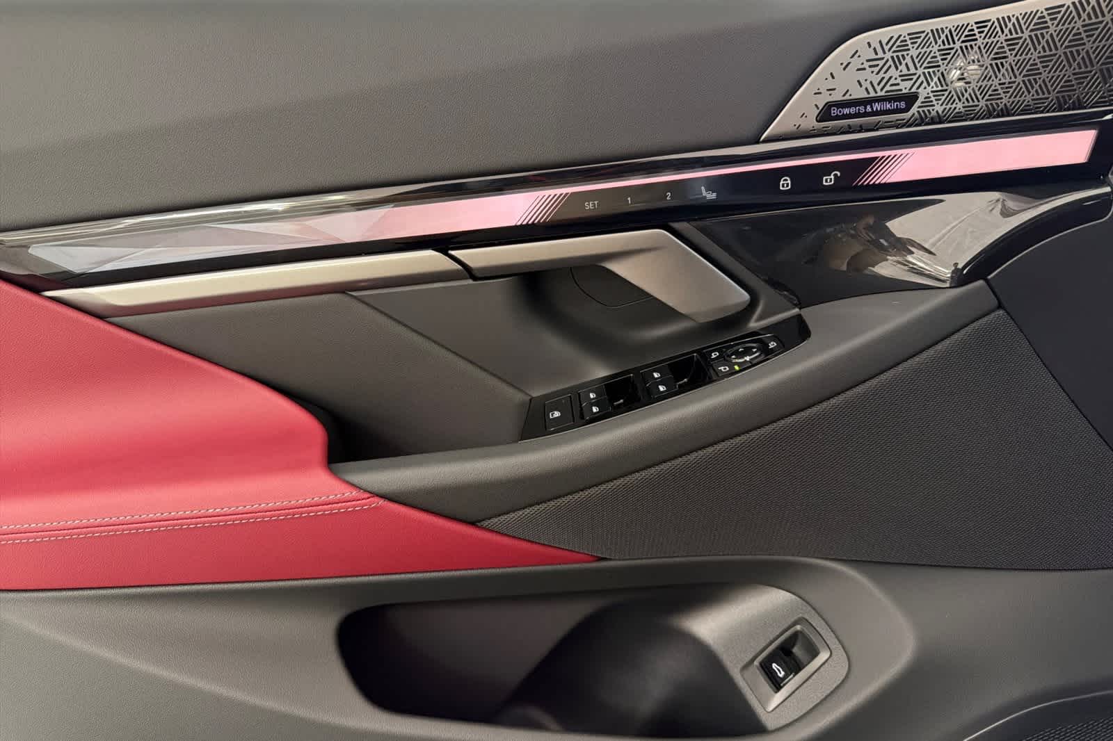 Thumbnail: 2026 BMW 5 Series - 12