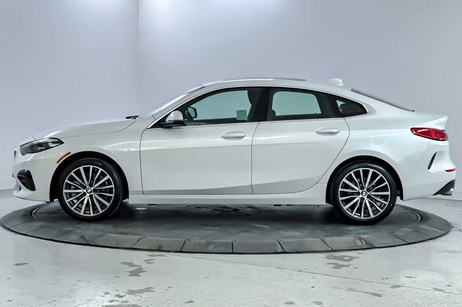 Thumbnail: 2023 BMW 2 Series - 5