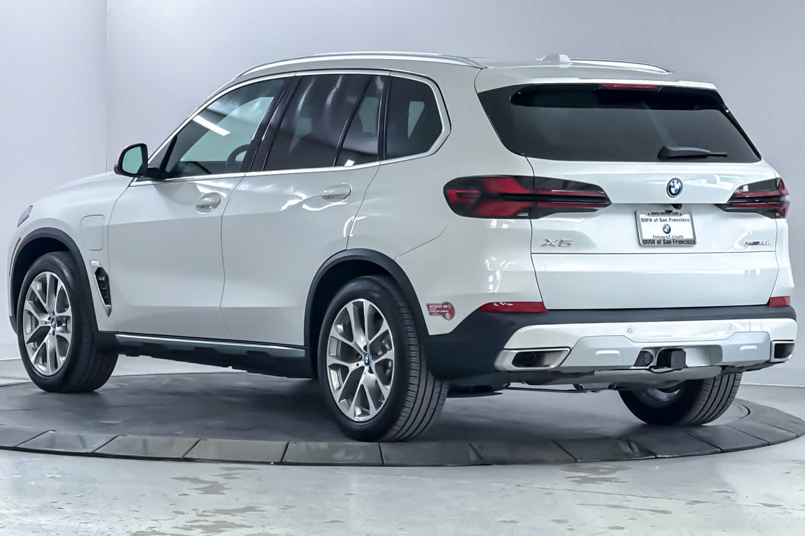 Thumbnail: 2024 BMW X5 - 6