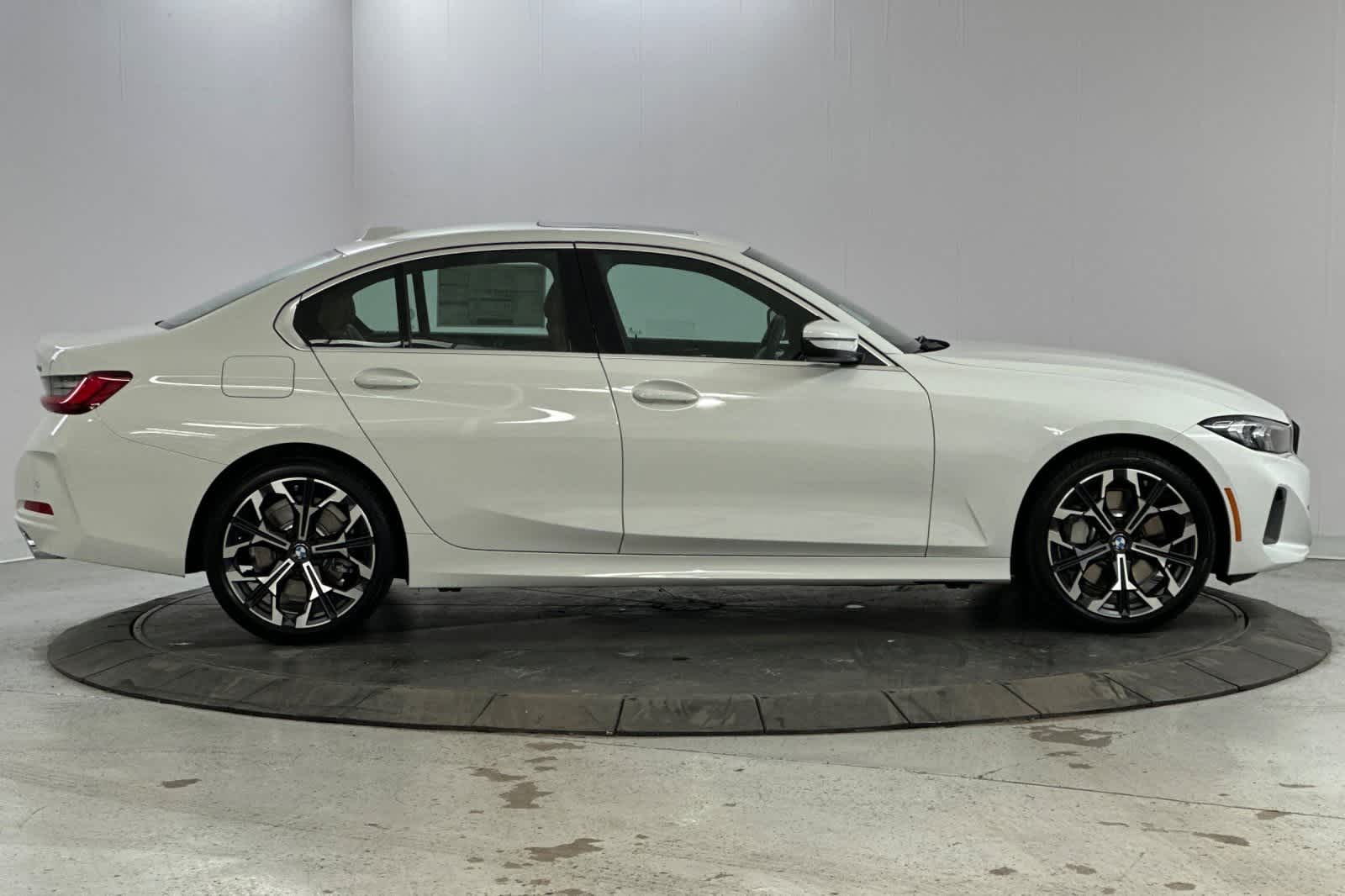 2025 BMW 3 Series 330i 8