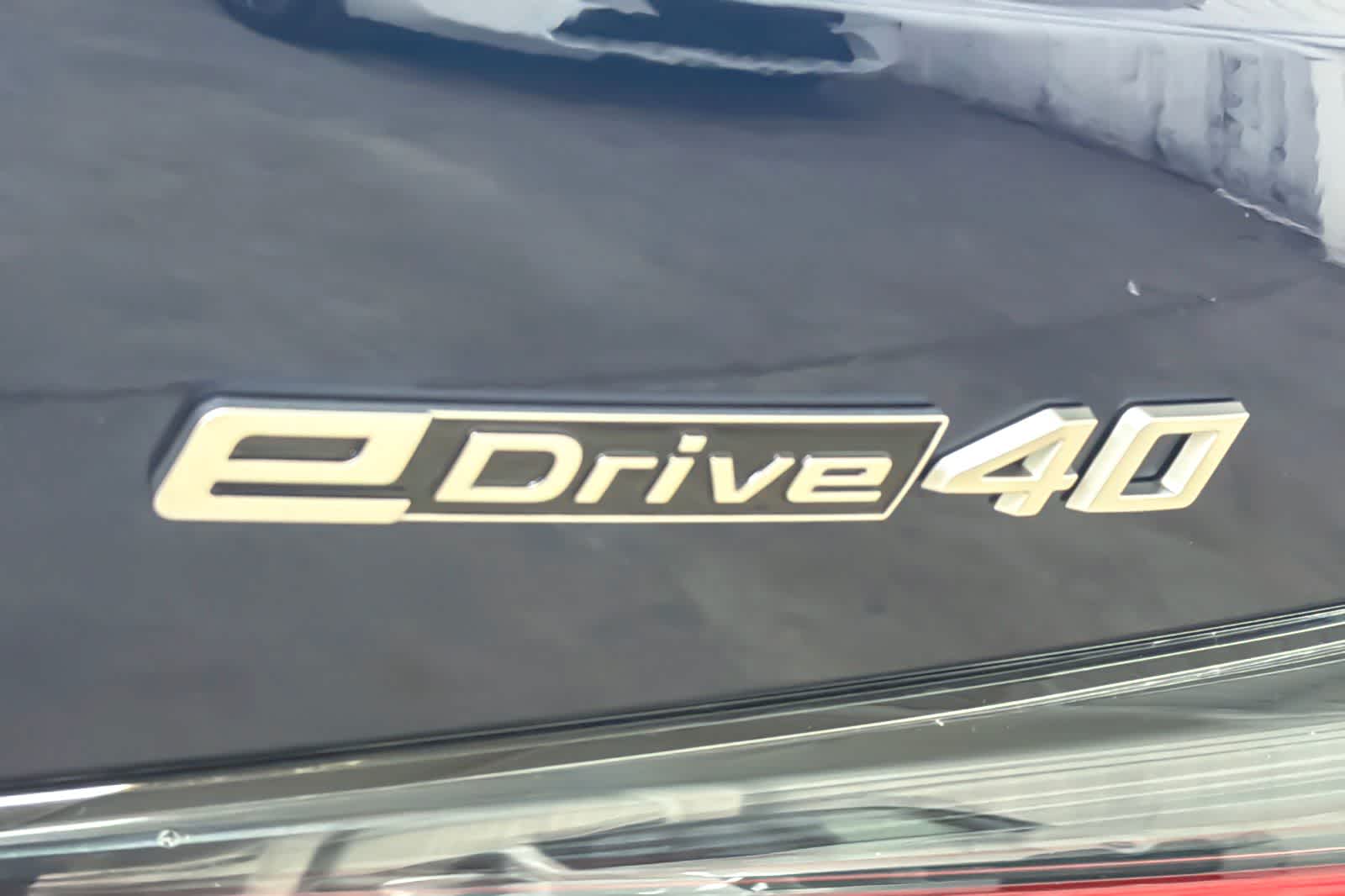 Thumbnail: 2026 BMW i4 - 25