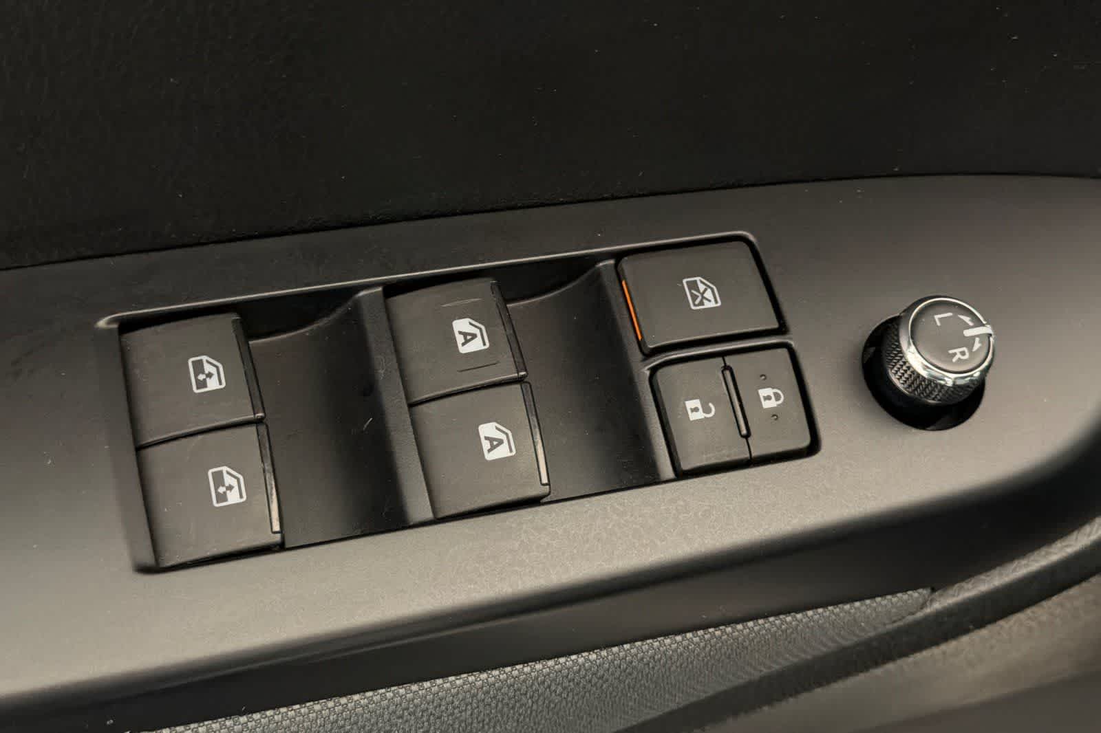 Thumbnail: 2019 Toyota Highlander - 13