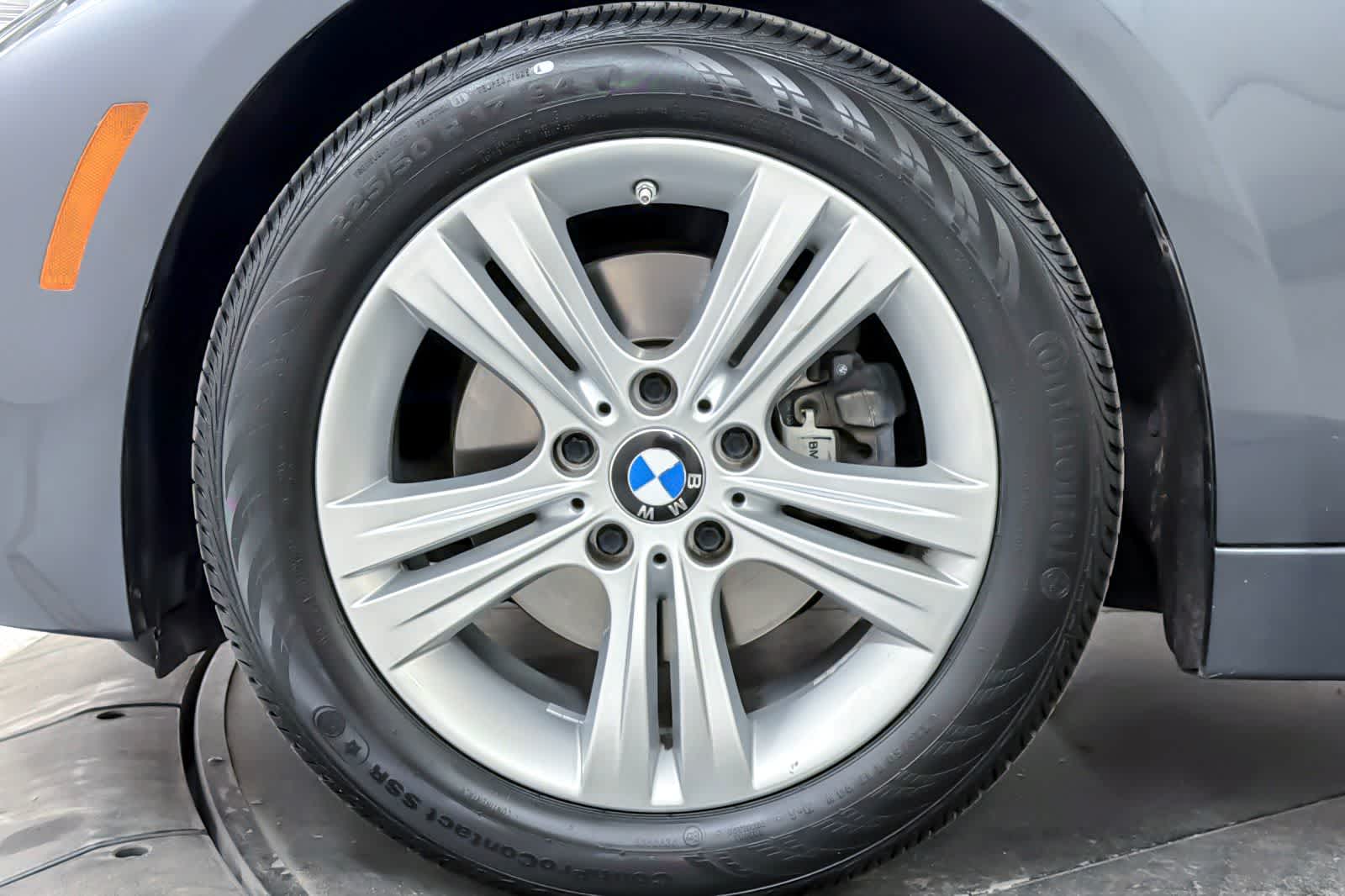 Thumbnail: 2016 BMW 3 Series - 25