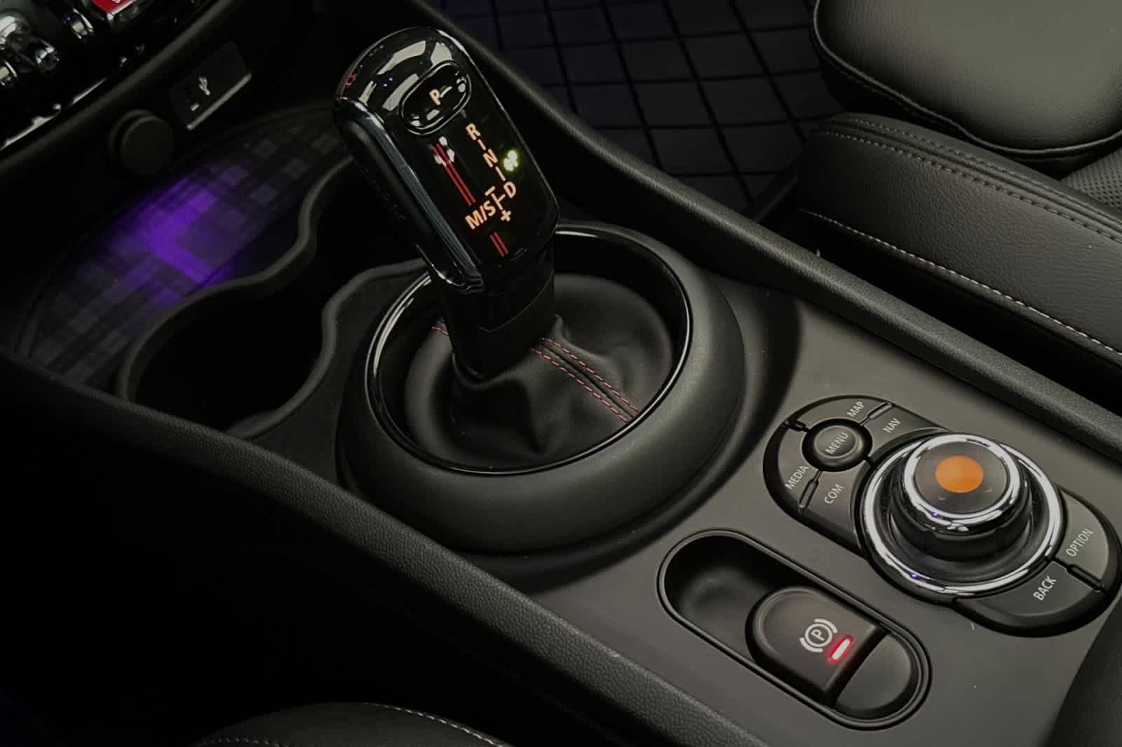 Thumbnail: 2020 MINI Cooper Clubman - 22