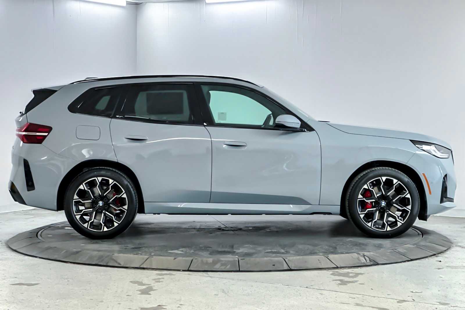 Thumbnail: 2026 BMW X3 - 8