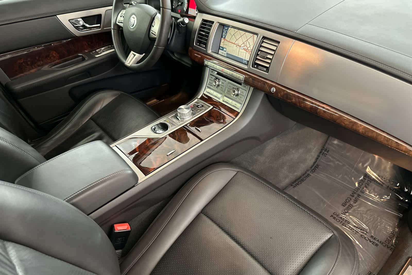 Thumbnail: 2011 Jaguar XF - 15