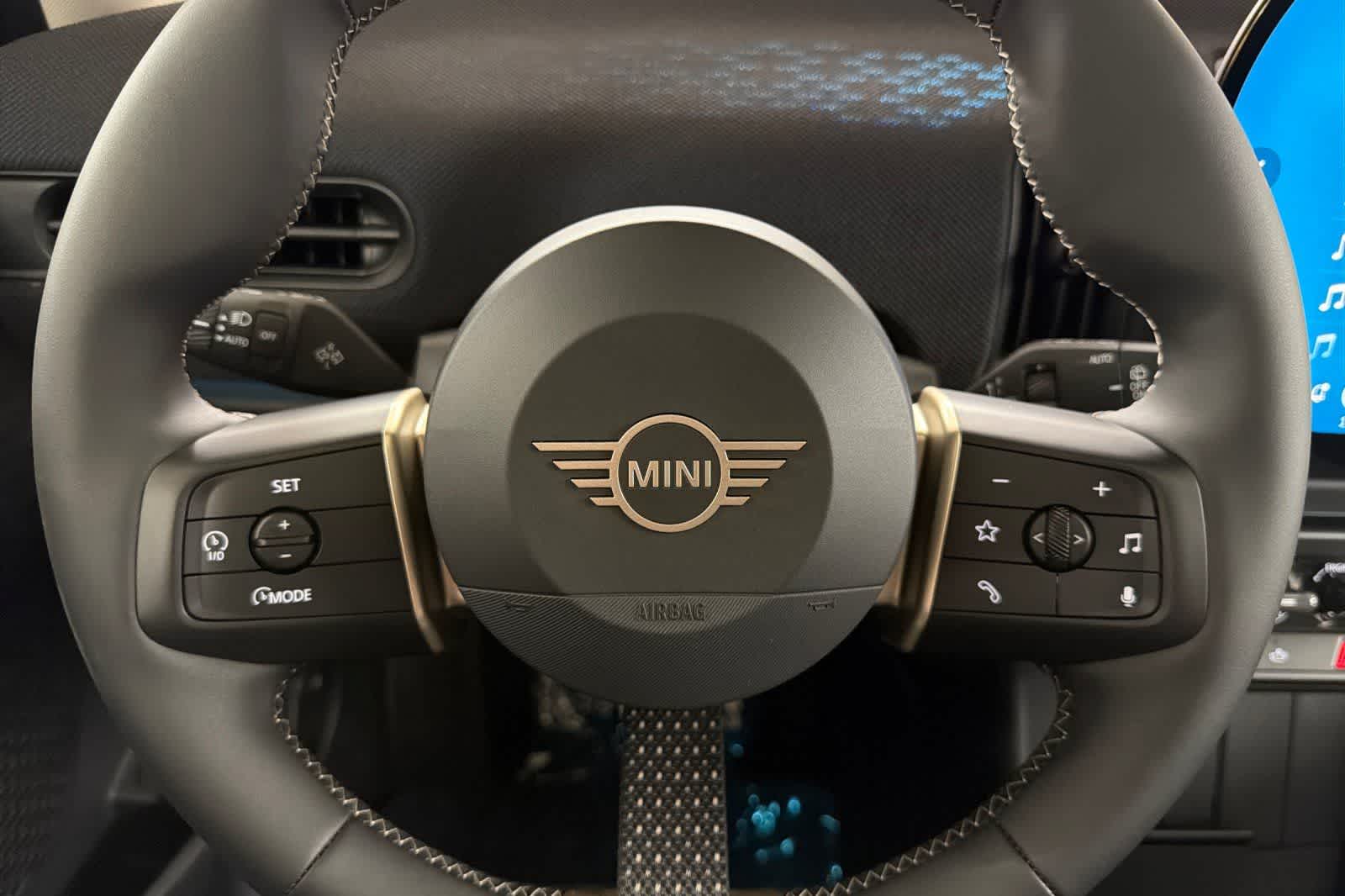 Thumbnail: 2025 MINI Cooper Hardtop - 23