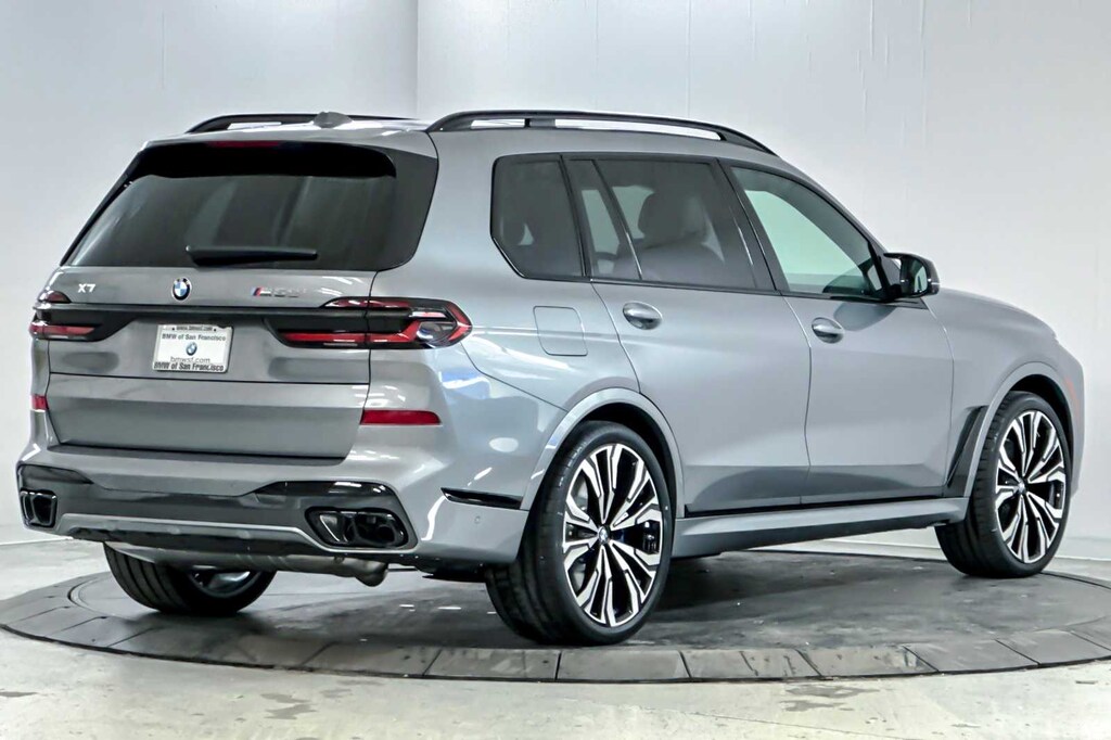 New 2026 BMW X7 M60i SUV