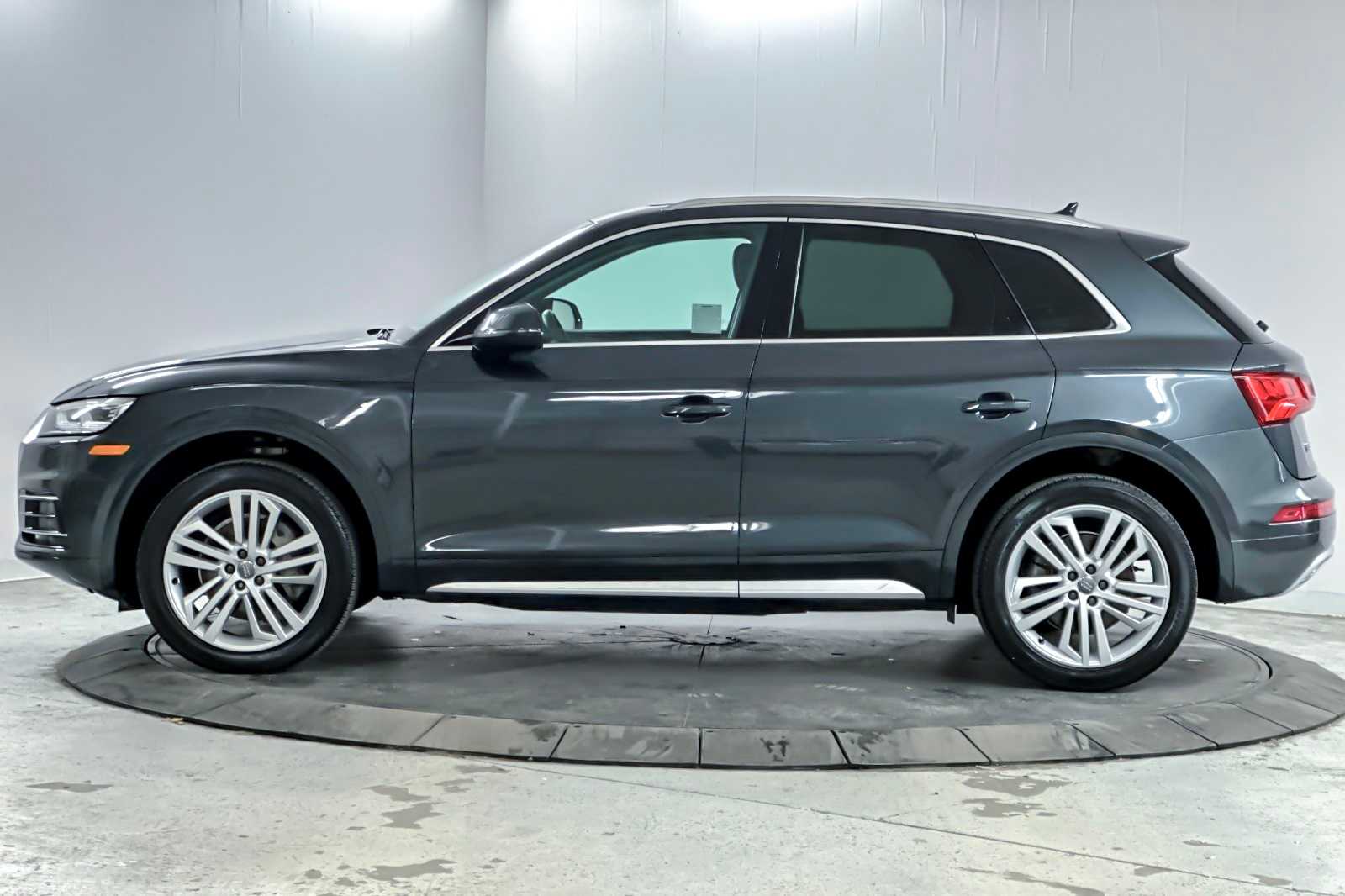 Thumbnail: 2019 Audi Q5 - 5