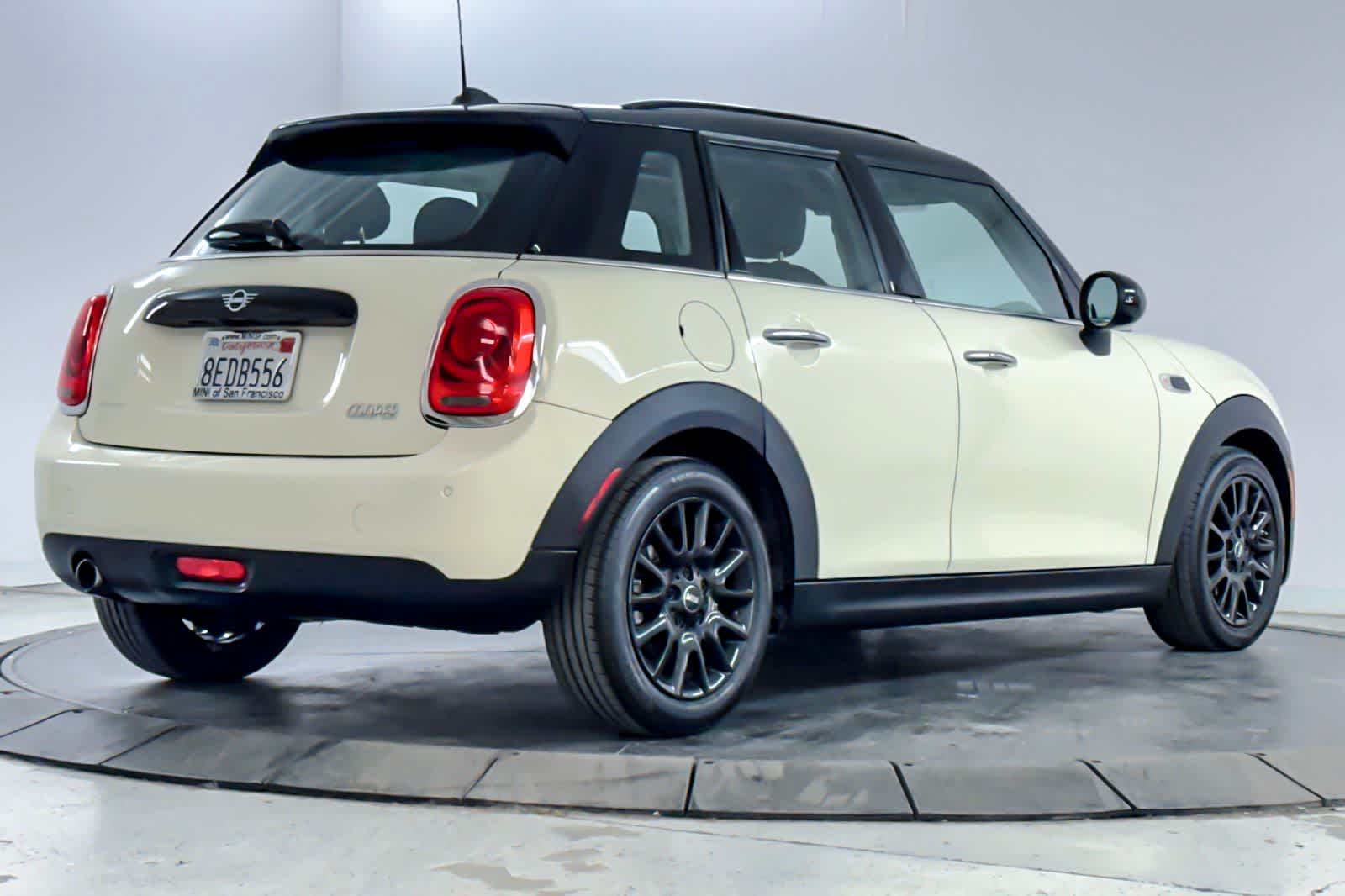 Thumbnail: 2019 MINI Cooper Hardtop - 2