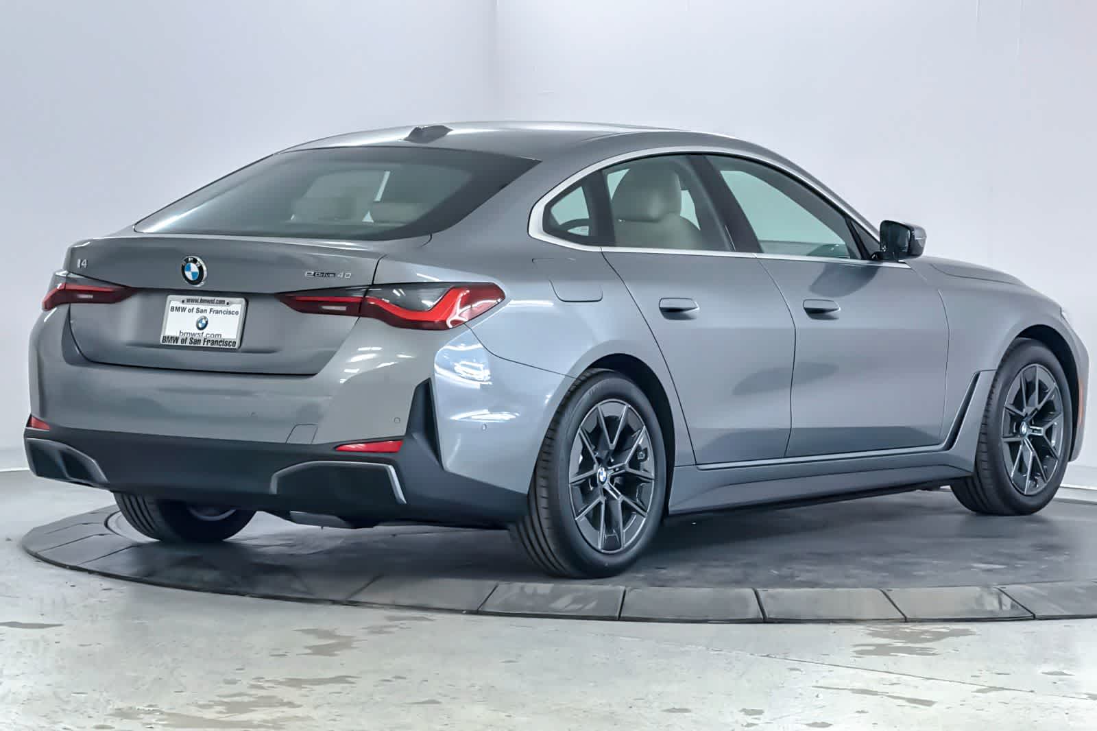 Thumbnail: 2026 BMW i4 - 2