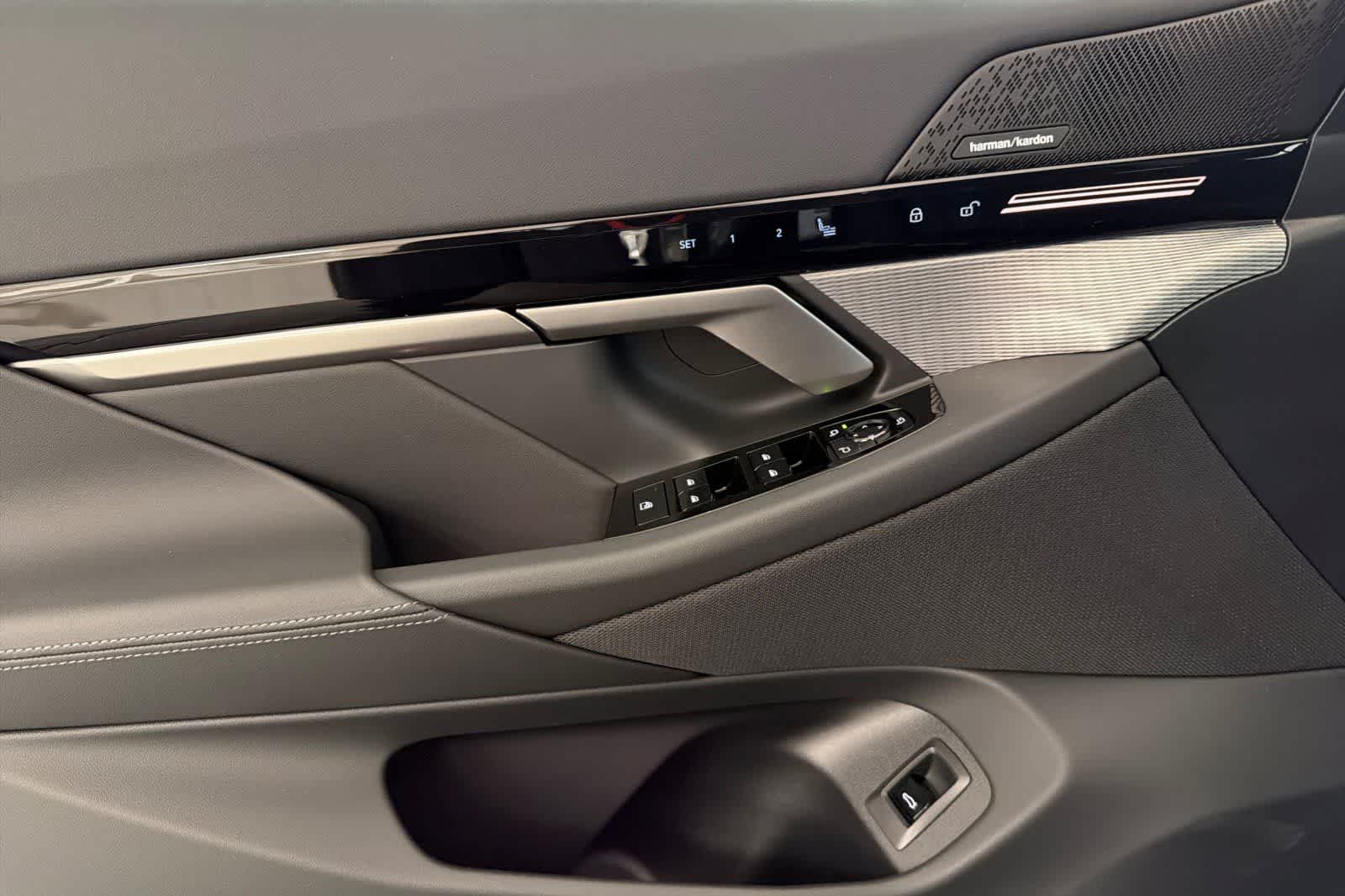 Thumbnail: 2026 BMW 5 Series - 12